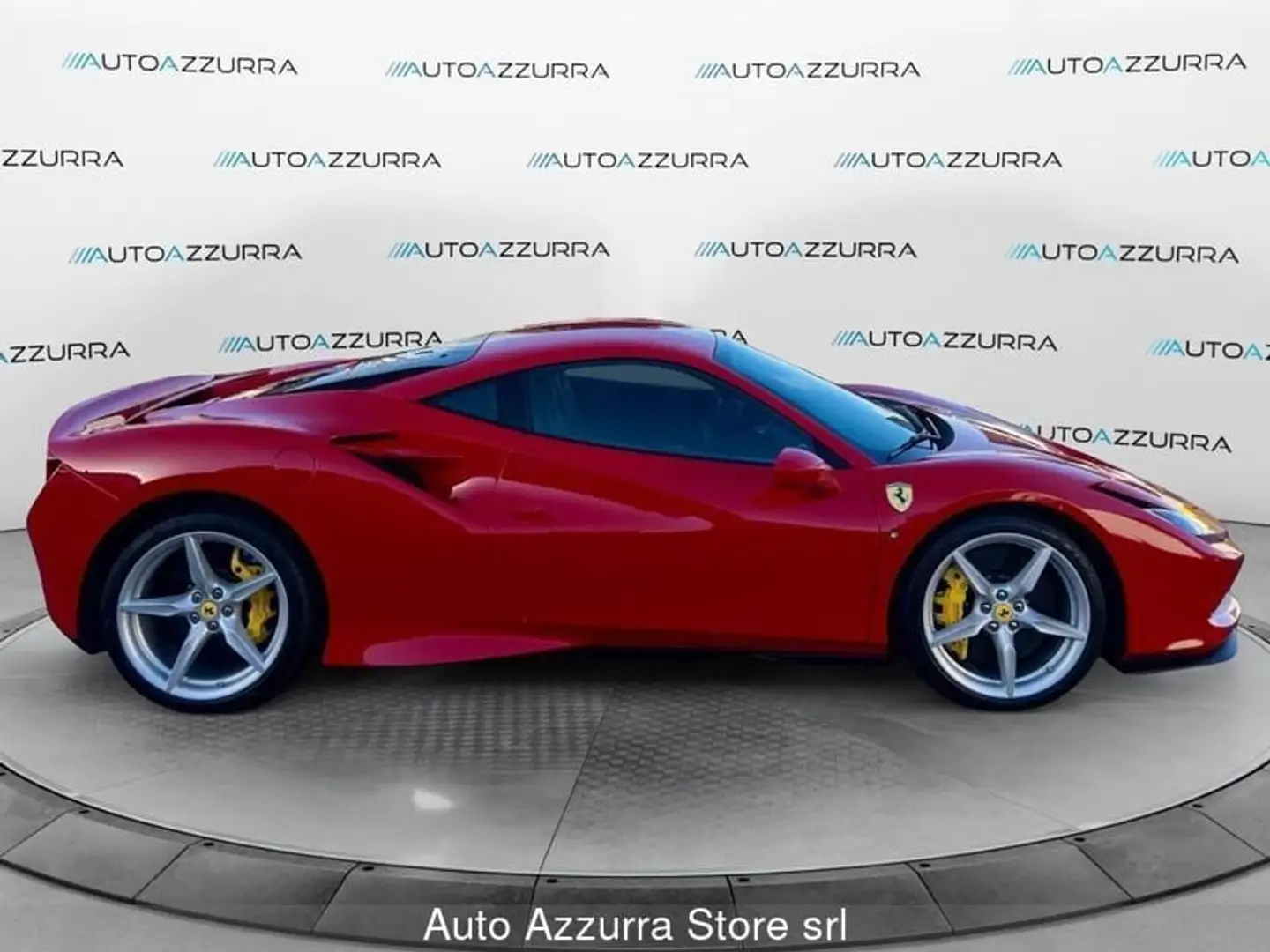 Ferrari F8 Tributo Tributo Red - 2