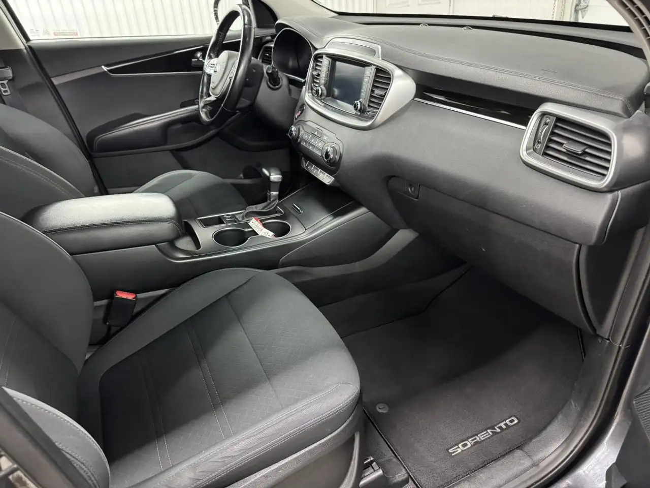 Kia Sorento снимка Kia Sorento