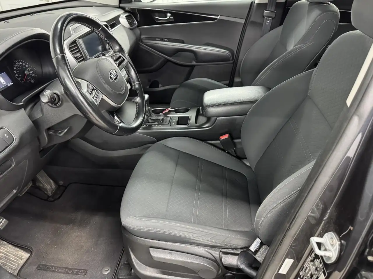 Kia Sorento снимка Kia Sorento