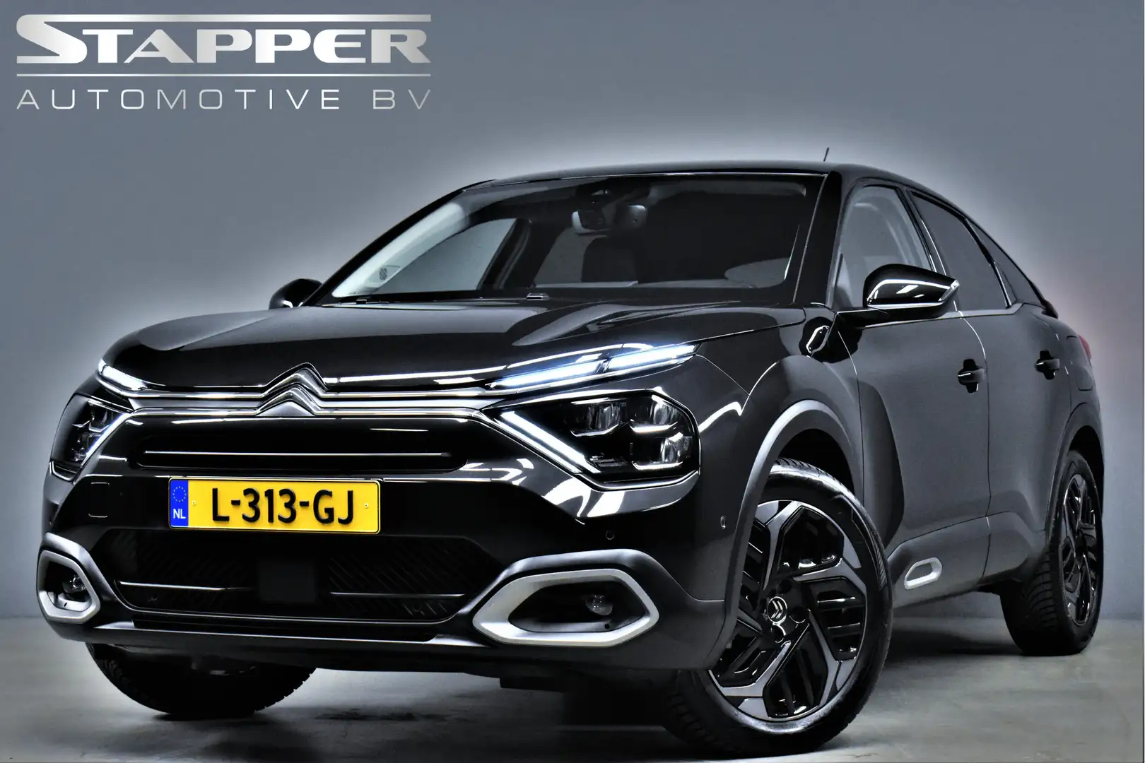 Citroen C4 1.2 131pk Puretech Shine Org.NL CarPlay/Massage/He Schwarz - 1
