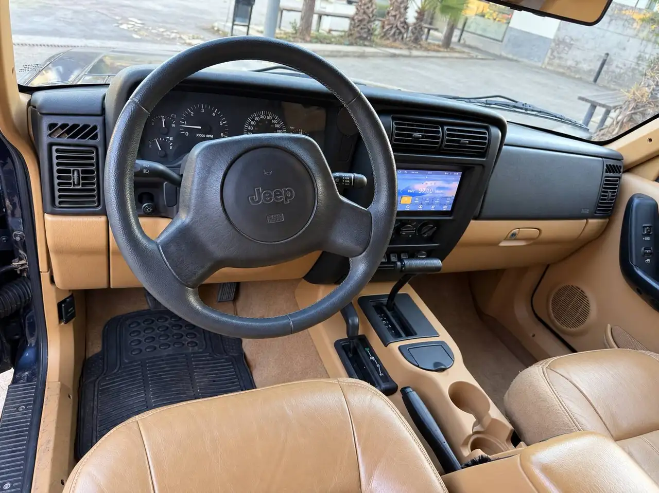 Jeep Cherokee 4.0, foto 2