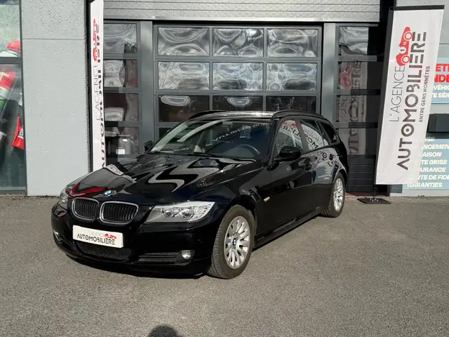 BMW 3 Series view 2
