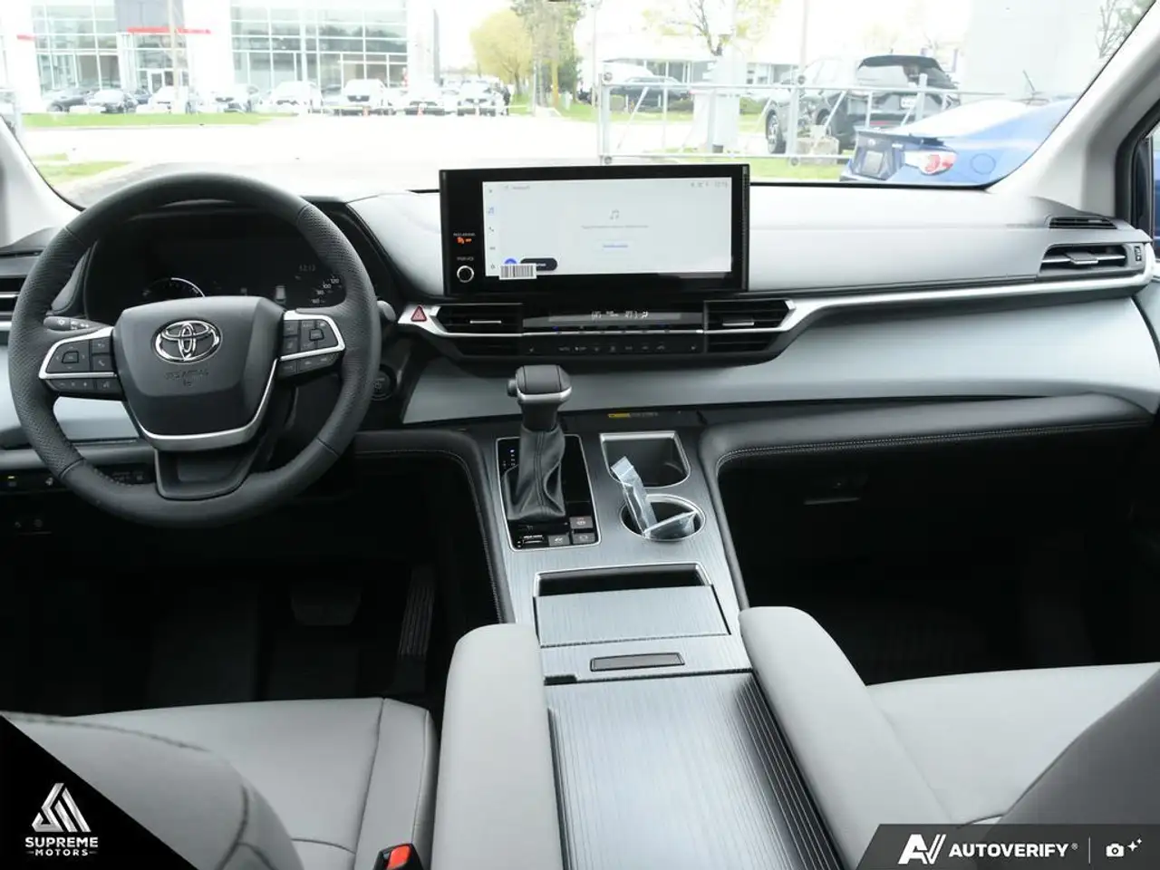 Toyota Sienna fotografie Toyota Sienna