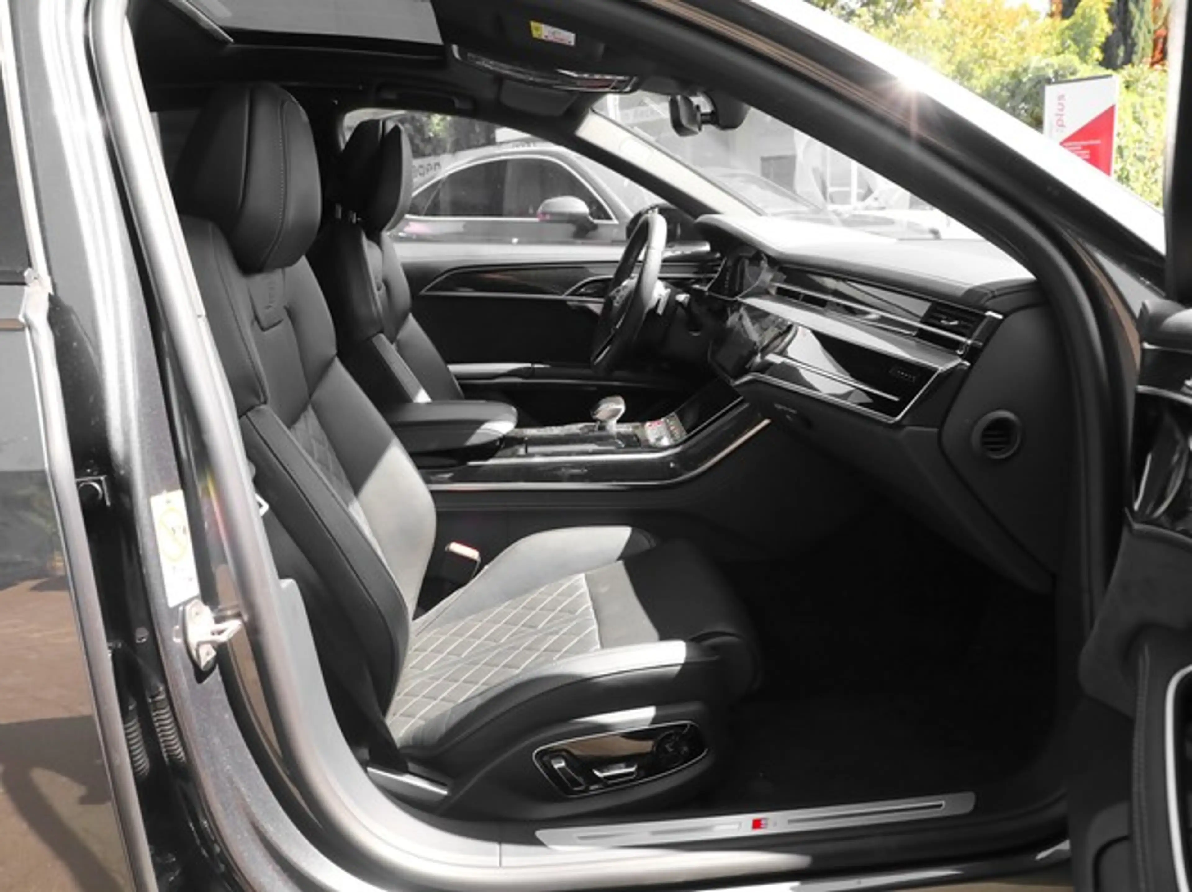 Audi S8 TFSI LM21 AHK ACC HD Matrix Pano B&O HUD Standhzg — photo 6