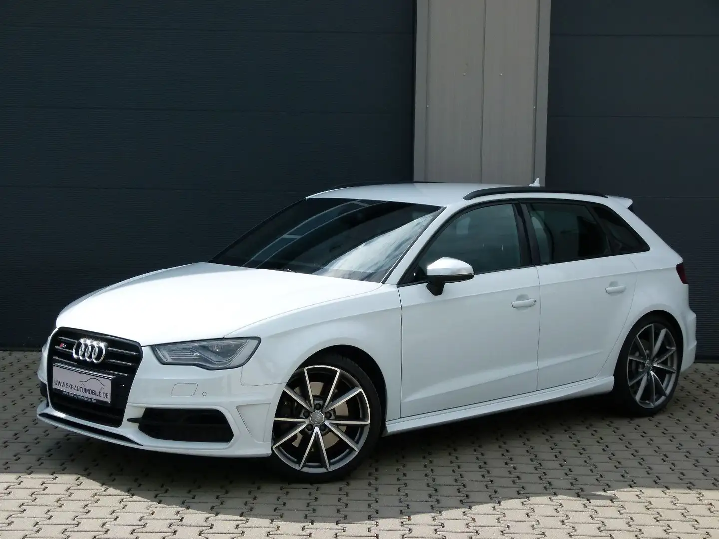 Audi S3 Sport. quattro Navi Teilleder PDC XenonLED Blanco - 1