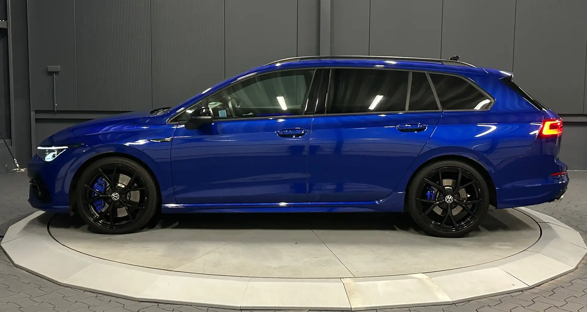 Volkswagen Golf Variant R 4Motion Performance*19Zoll*LEDER*H&K*SitzKlima* Bleu - 2