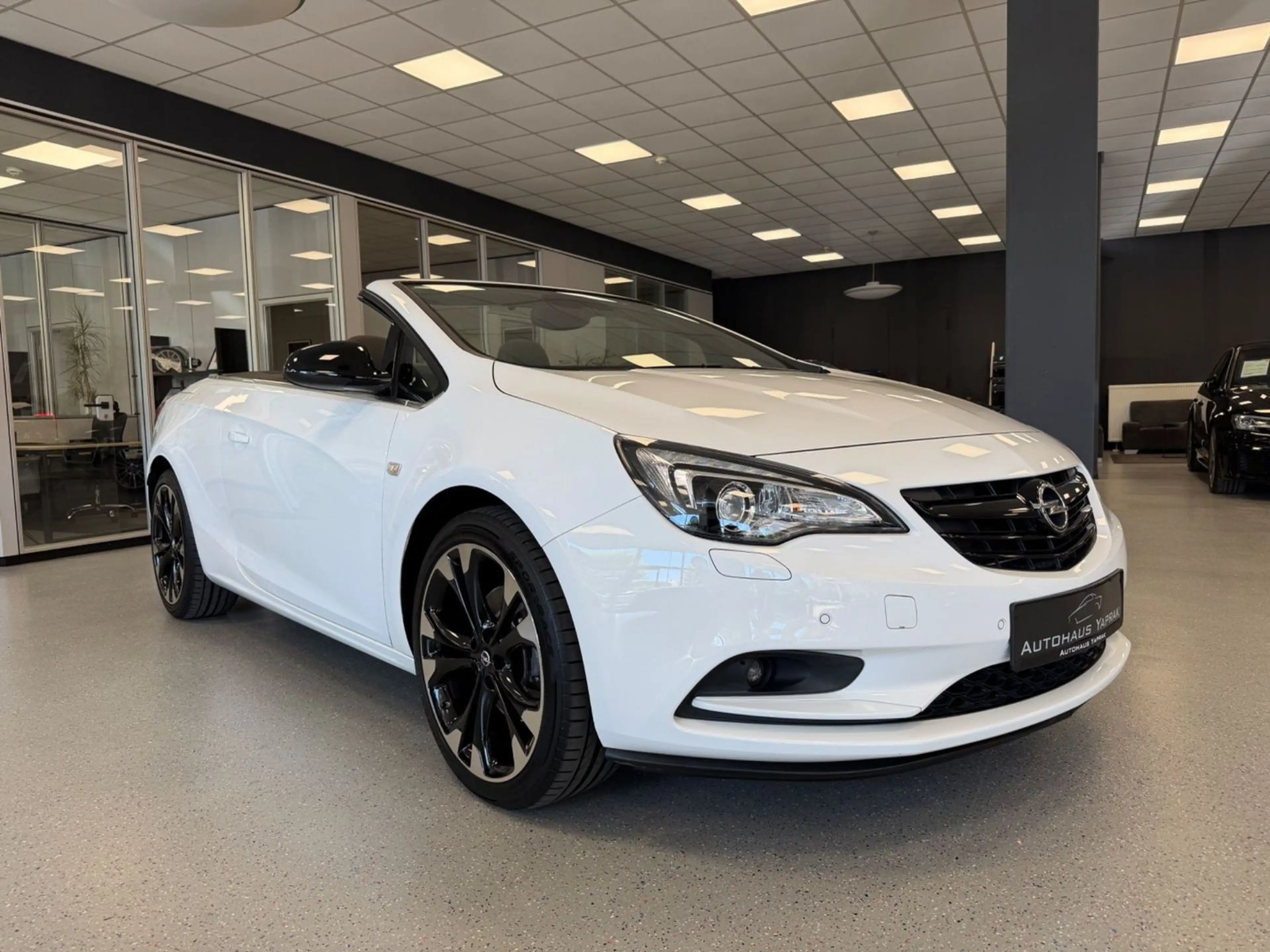 Opel Cascada Innovation|Navi|Leder|Kamera|20"LM|Sheft — photo 8