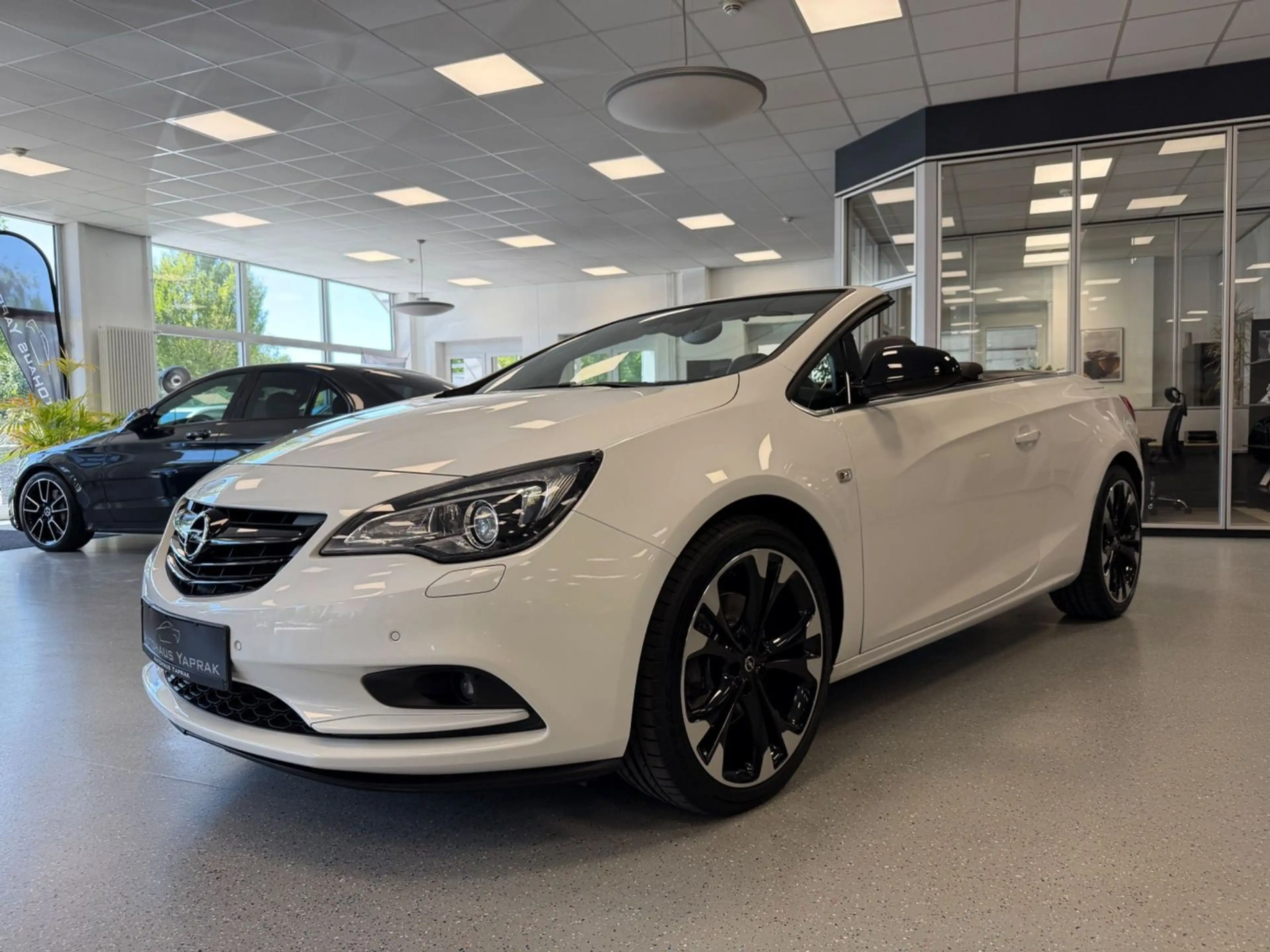 Opel Cascada Innovation|Navi|Leder|Kamera|20"LM|Sheft — photo 6