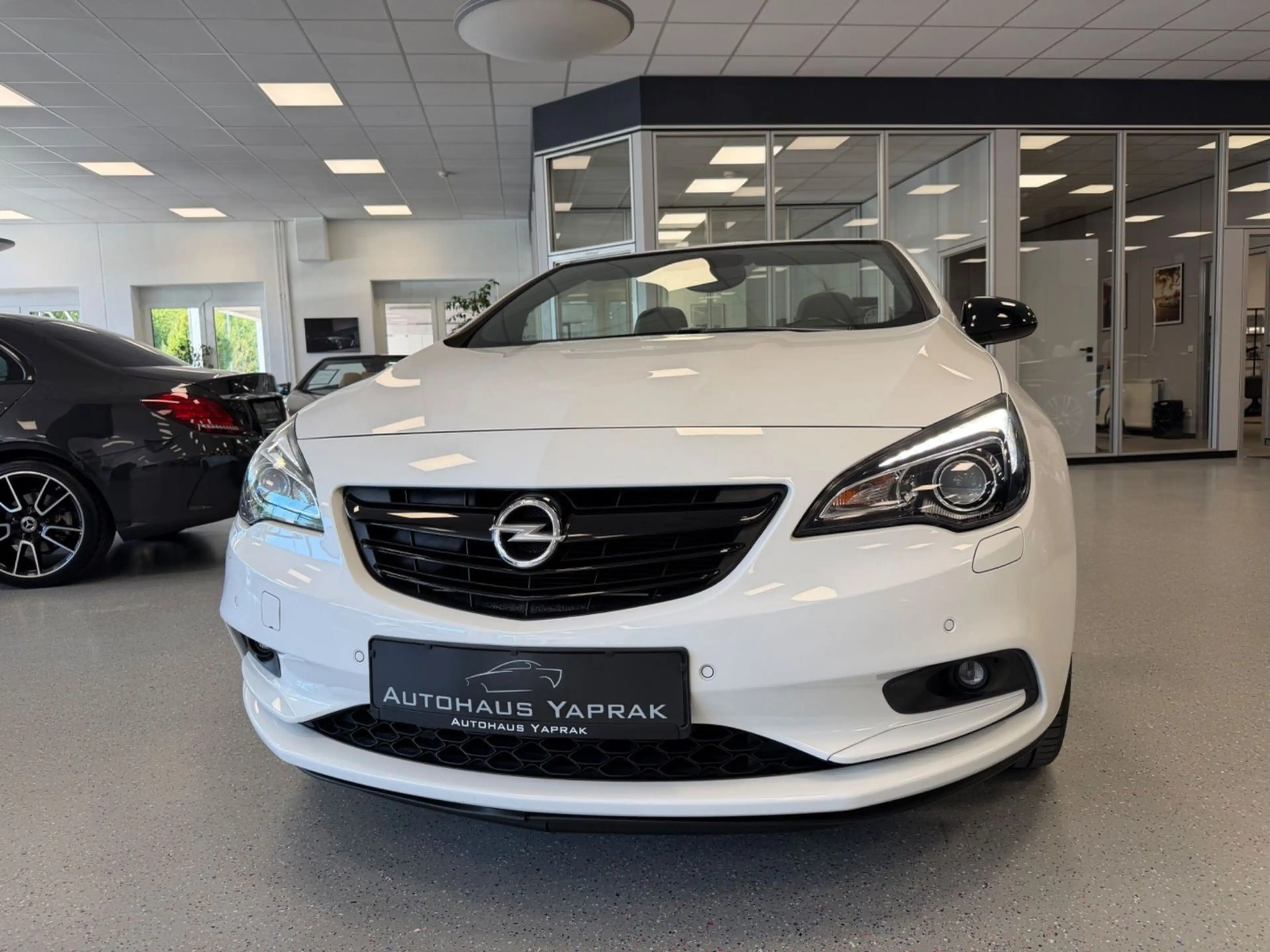 Opel Cascada Innovation|Navi|Leder|Kamera|20"LM|Sheft — photo 7