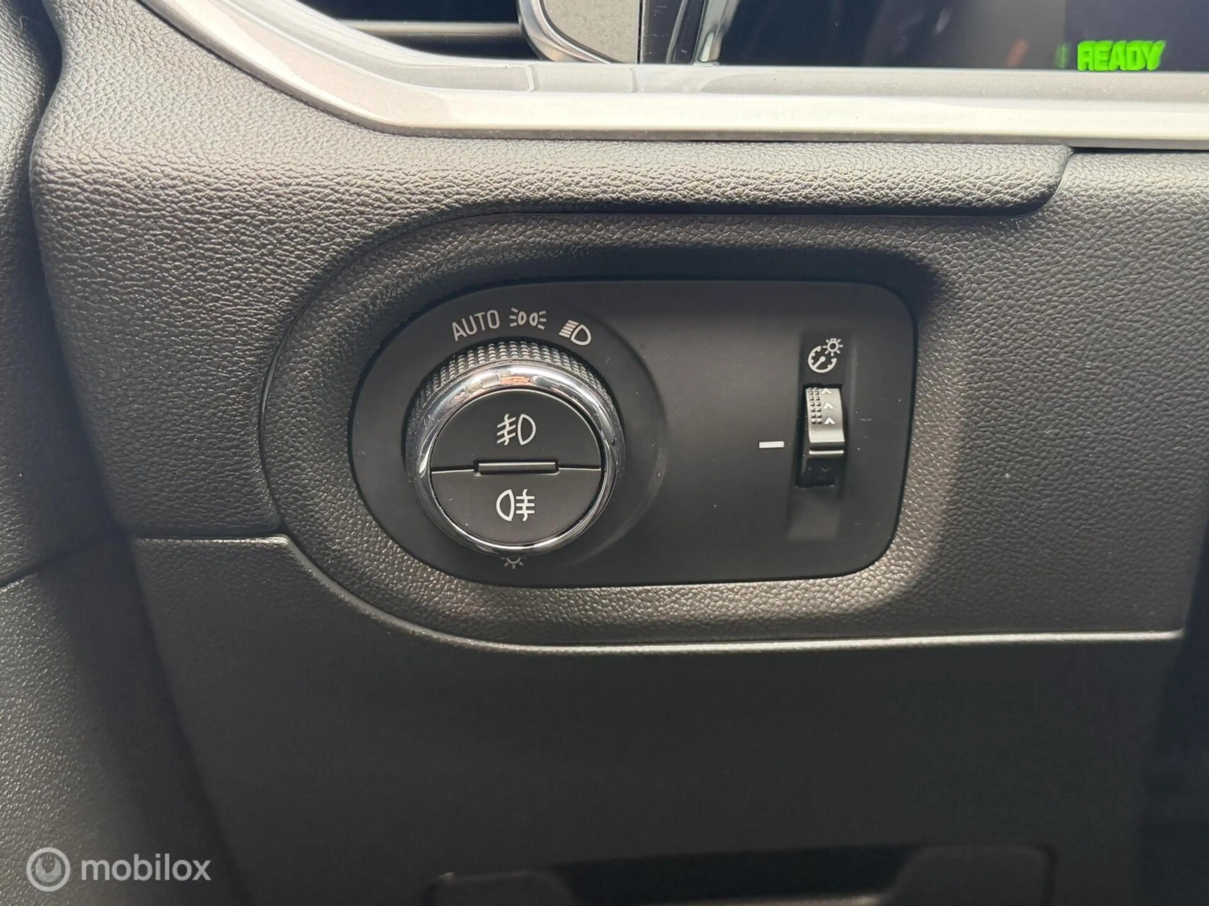 Opel Grandland 1.6 Turbo Plug-In Hybrid 4x4 GSe 300PK — photo 24
