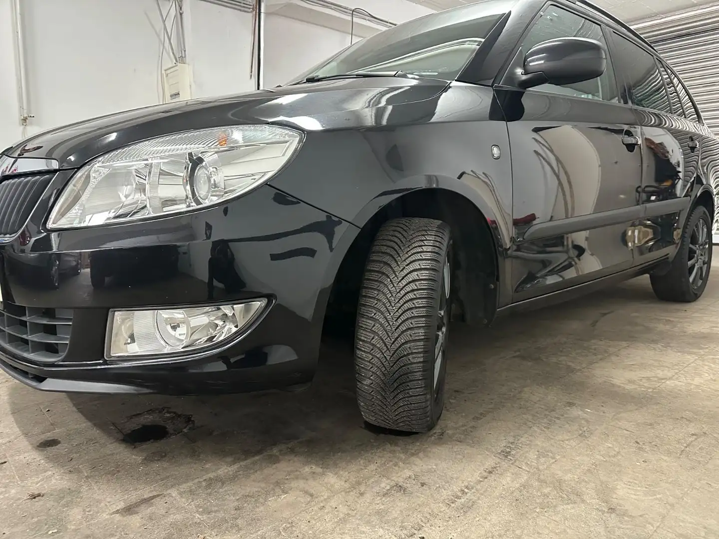 Skoda Fabia Combi Fresh Schwarz - 2