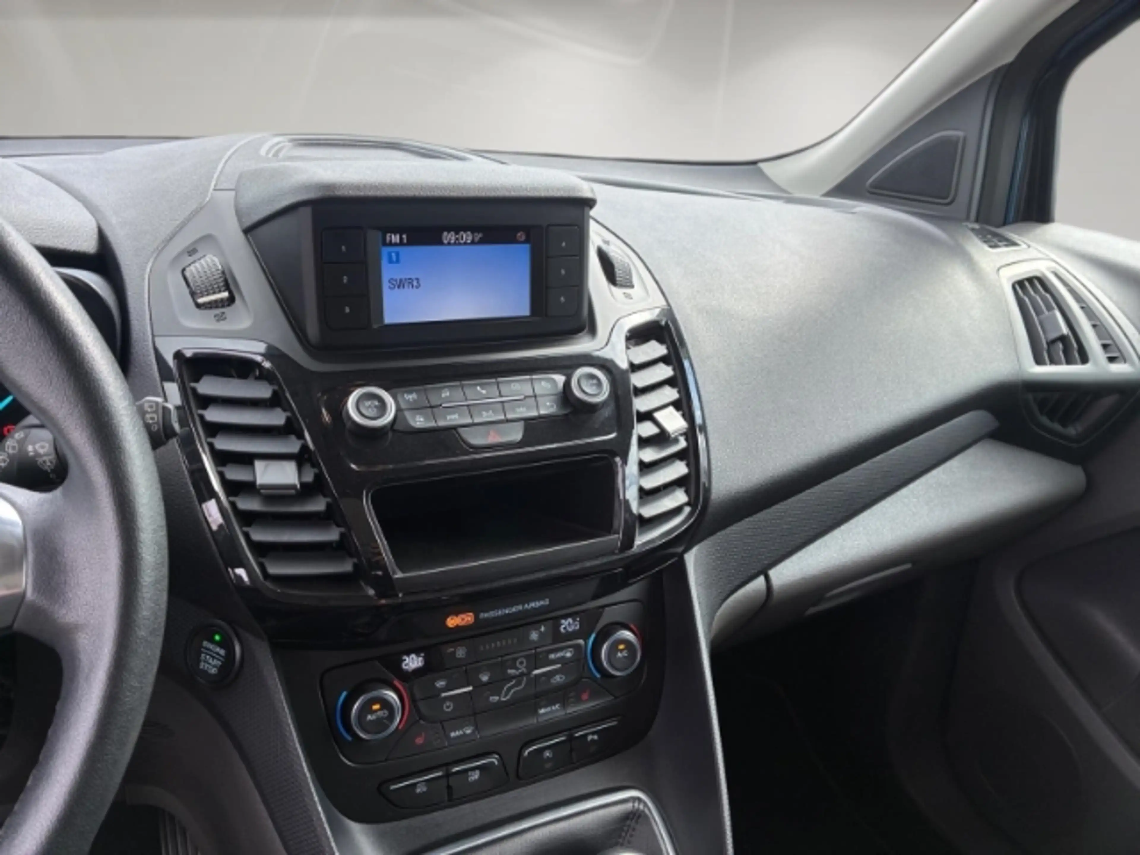 Ford Grand Tourneo 1.5 TDCi 105PS Titanium/Kamera/DAB+ — photo 10