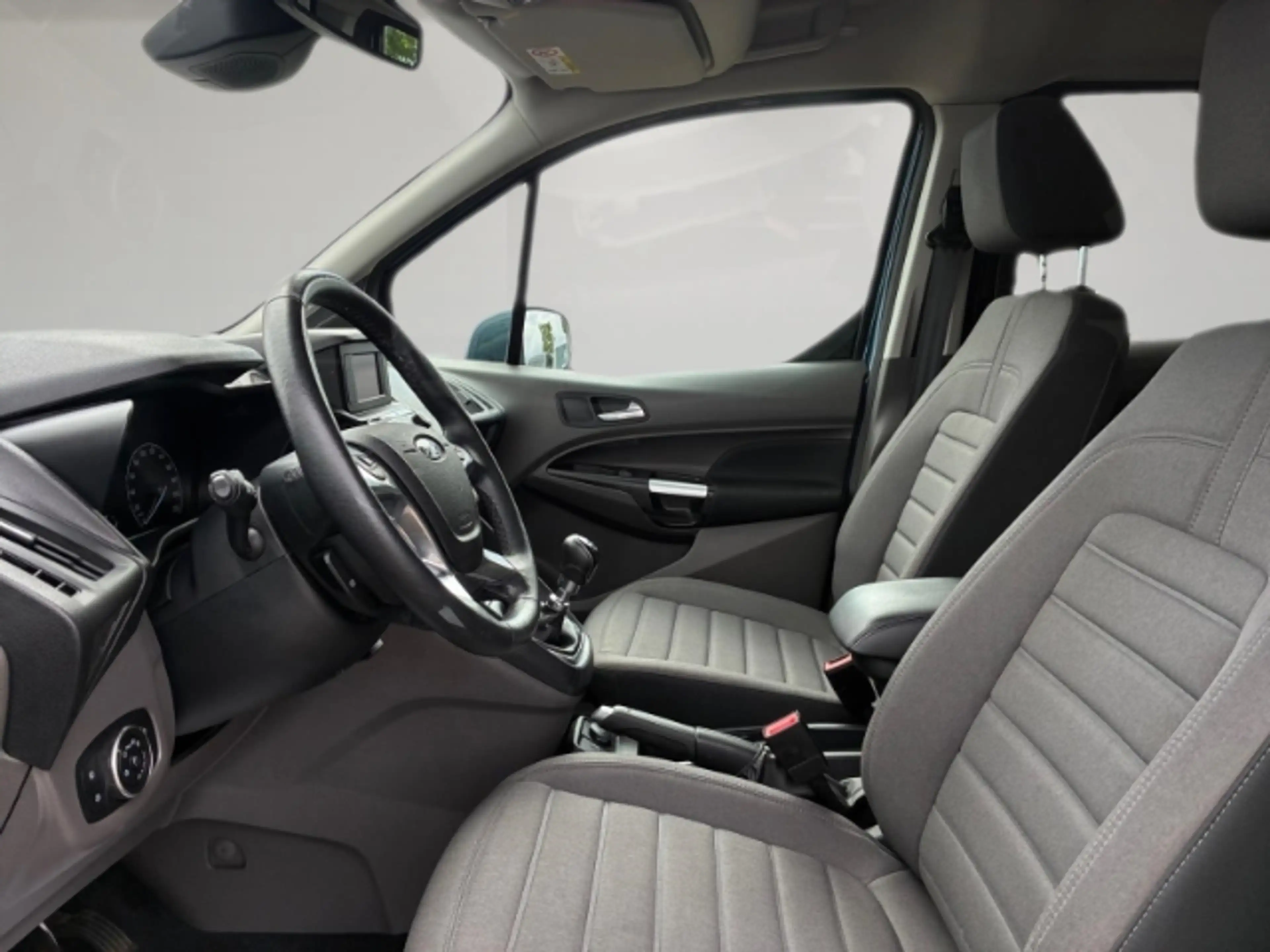 Ford Grand Tourneo 1.5 TDCi 105PS Titanium/Kamera/DAB+ — photo 8