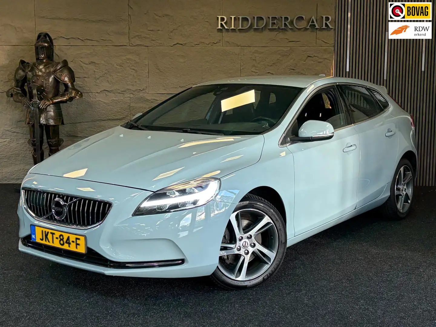Volvo V40 2.0 T4 Inscription|GARANTIE|NAP|NAVI|STOELVERW|LED Blue - 1