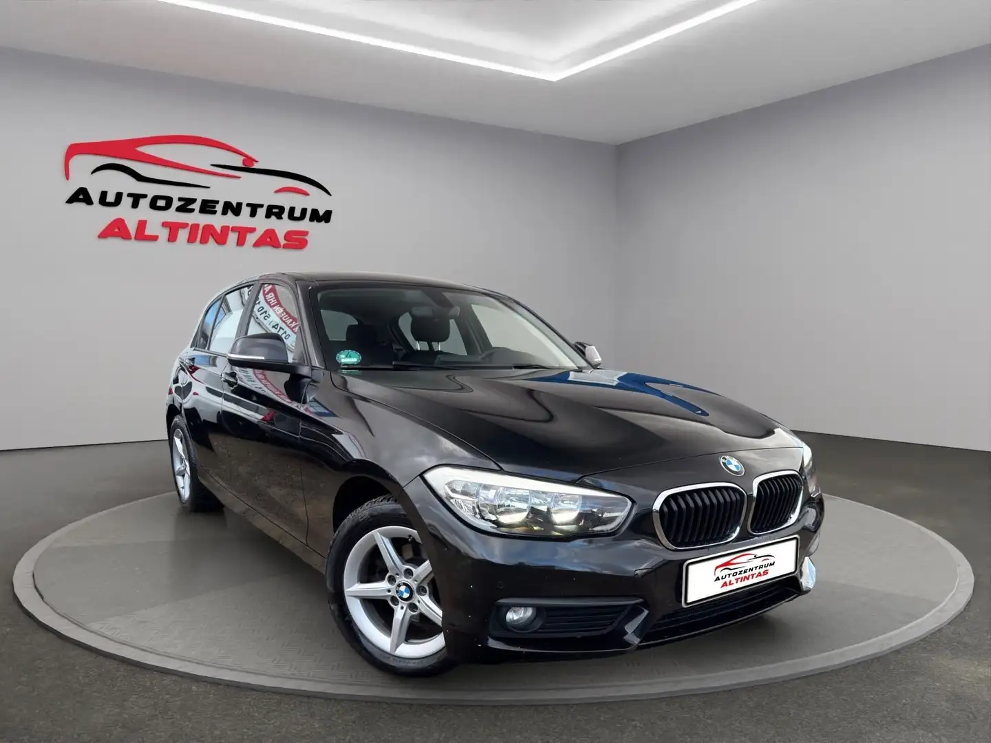 BMW 116 i Advantage*PDC*SHZ*TEMPOMAT*6-GANG*TÜV NEU* Schwarz - 2