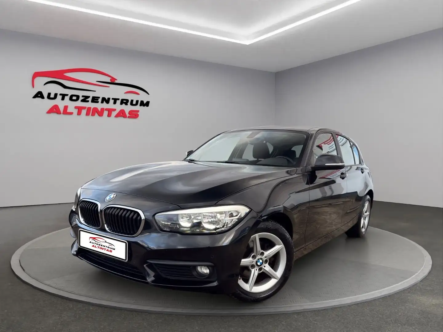 BMW 116 i Advantage*PDC*SHZ*TEMPOMAT*6-GANG*TÜV NEU* Schwarz - 1