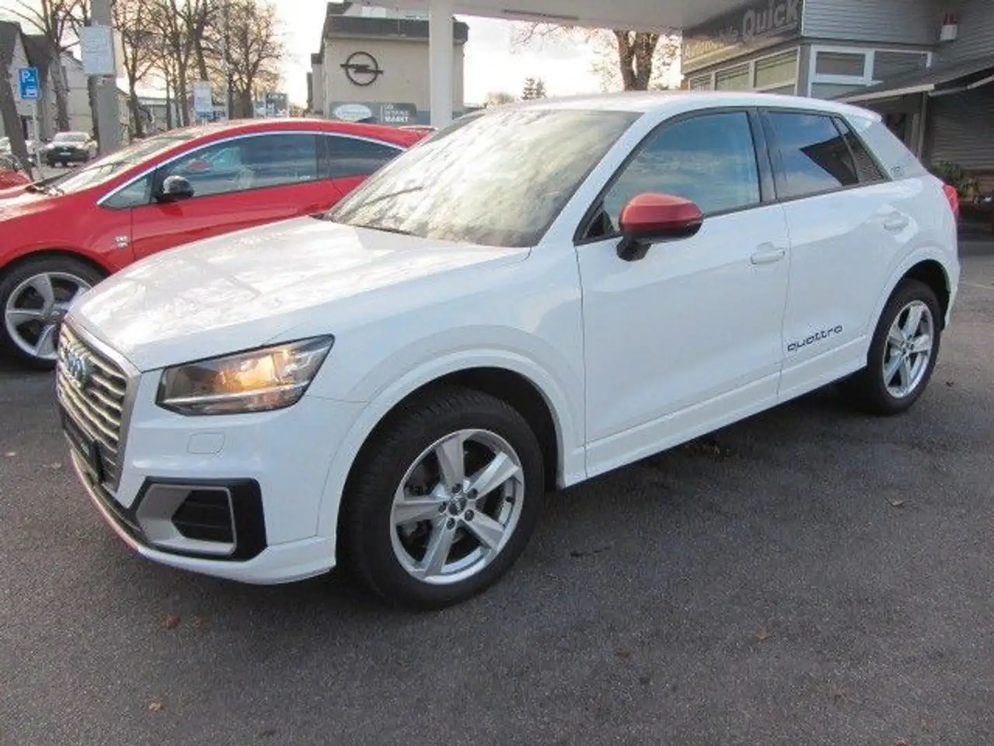 Audi Q2 sport ultra Weiß - 1