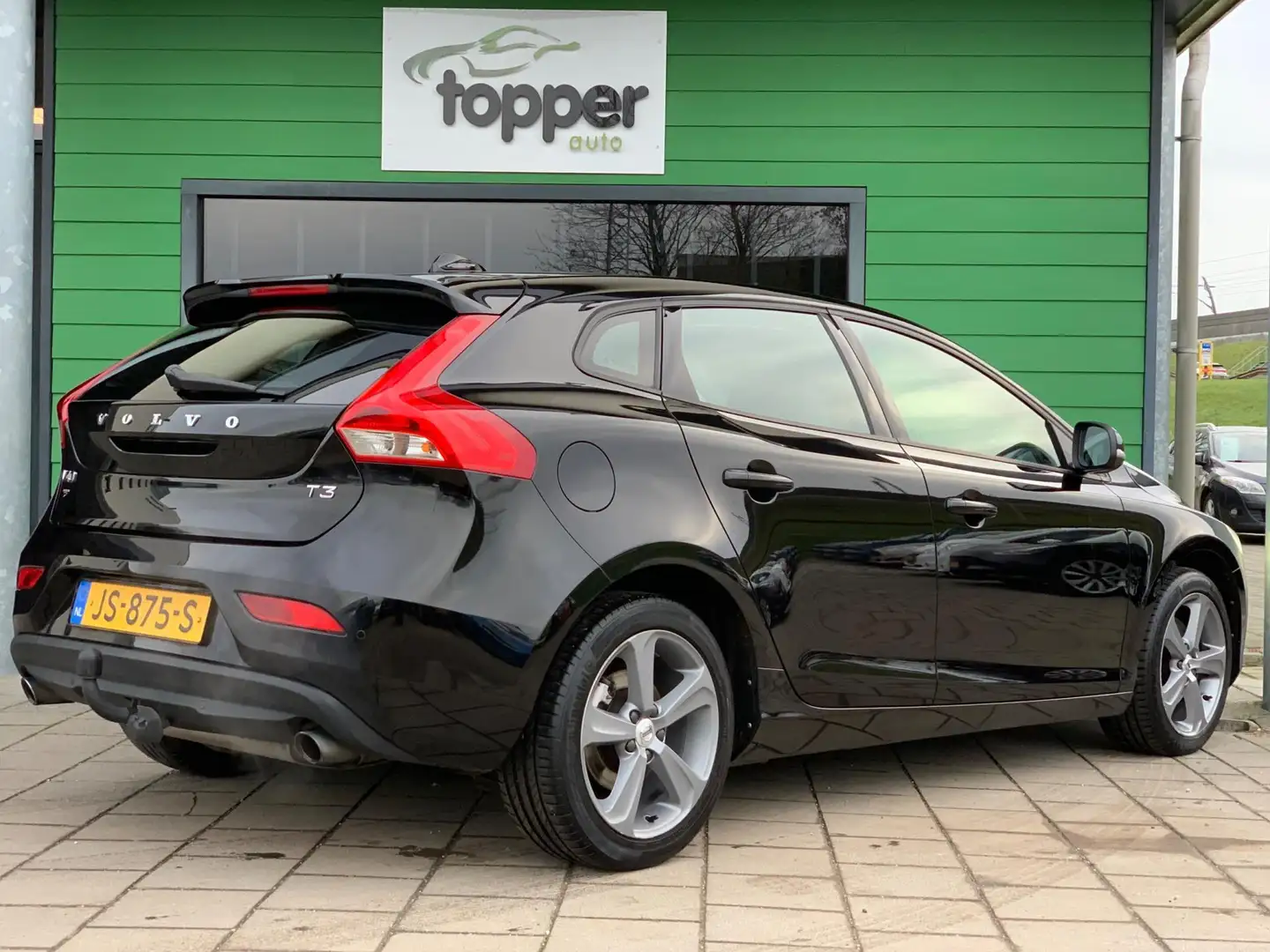 Volvo V40 2.0 T3 Nordic+ | Navigatie | Cruise Control | Trek Noir - 2