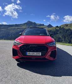 2.5 TFSI quattro / Sportback / Panorama / 21 Zoll