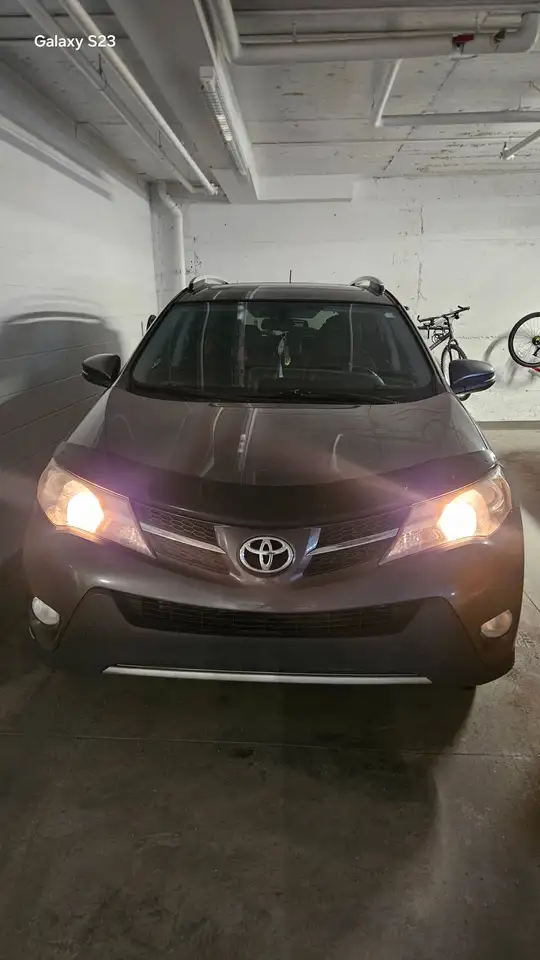 Toyota RAV 4 снимка Toyota RAV 4