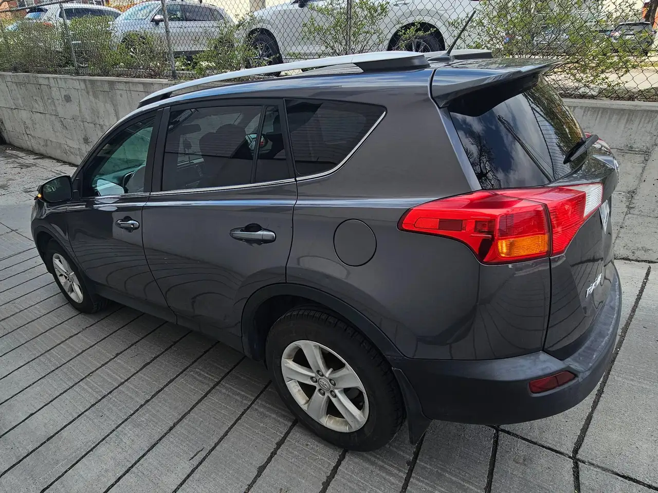 Toyota RAV 4 снимка Toyota RAV 4