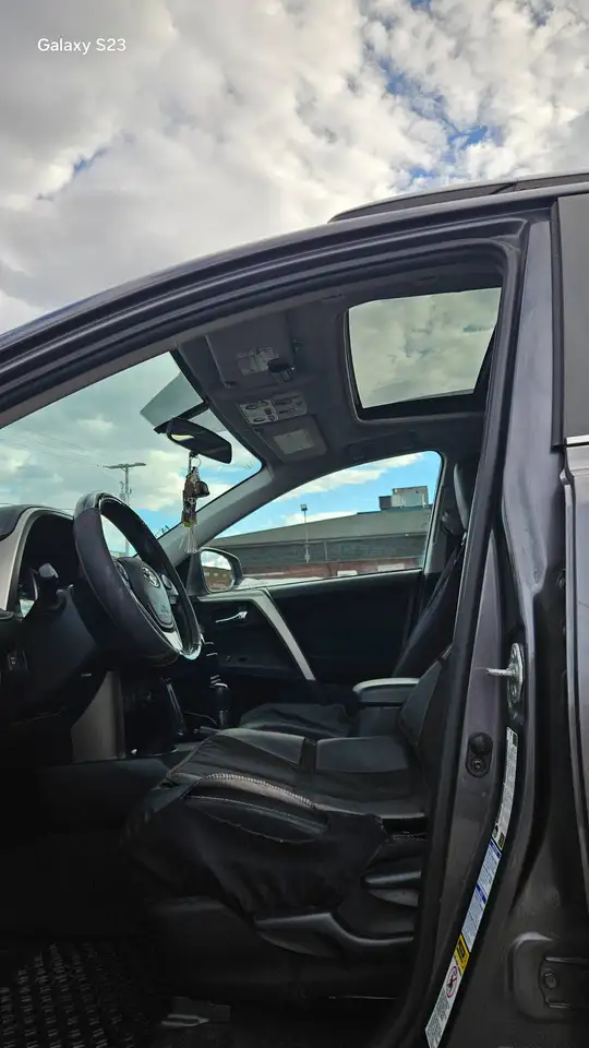 Toyota RAV 4 снимка Toyota RAV 4