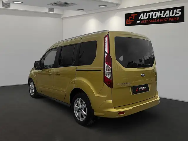 Ford Tourneo Connect view 3