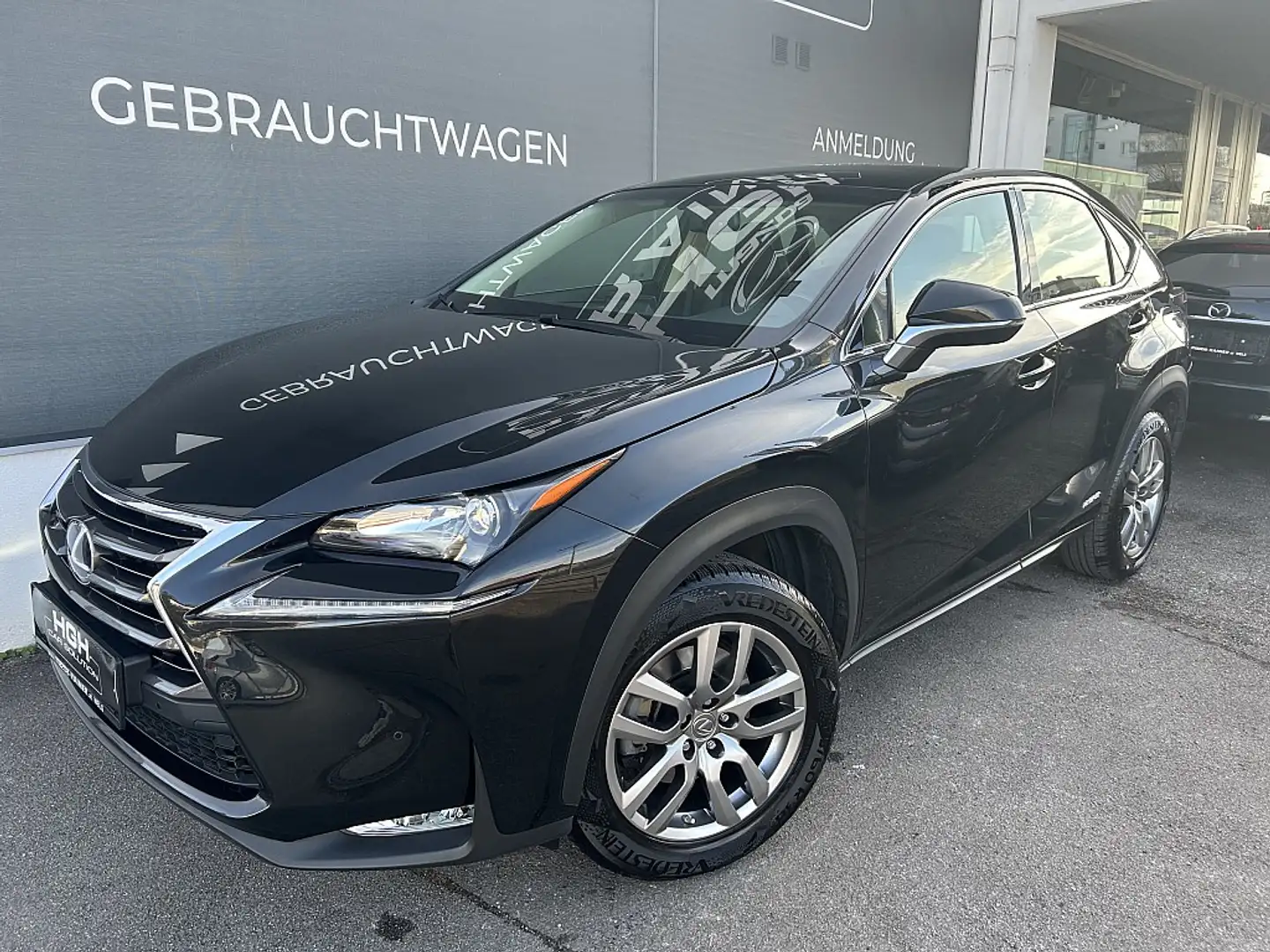 Lexus NX 300h Limited Hybrid Aut. / ALLRAD Schwarz - 2