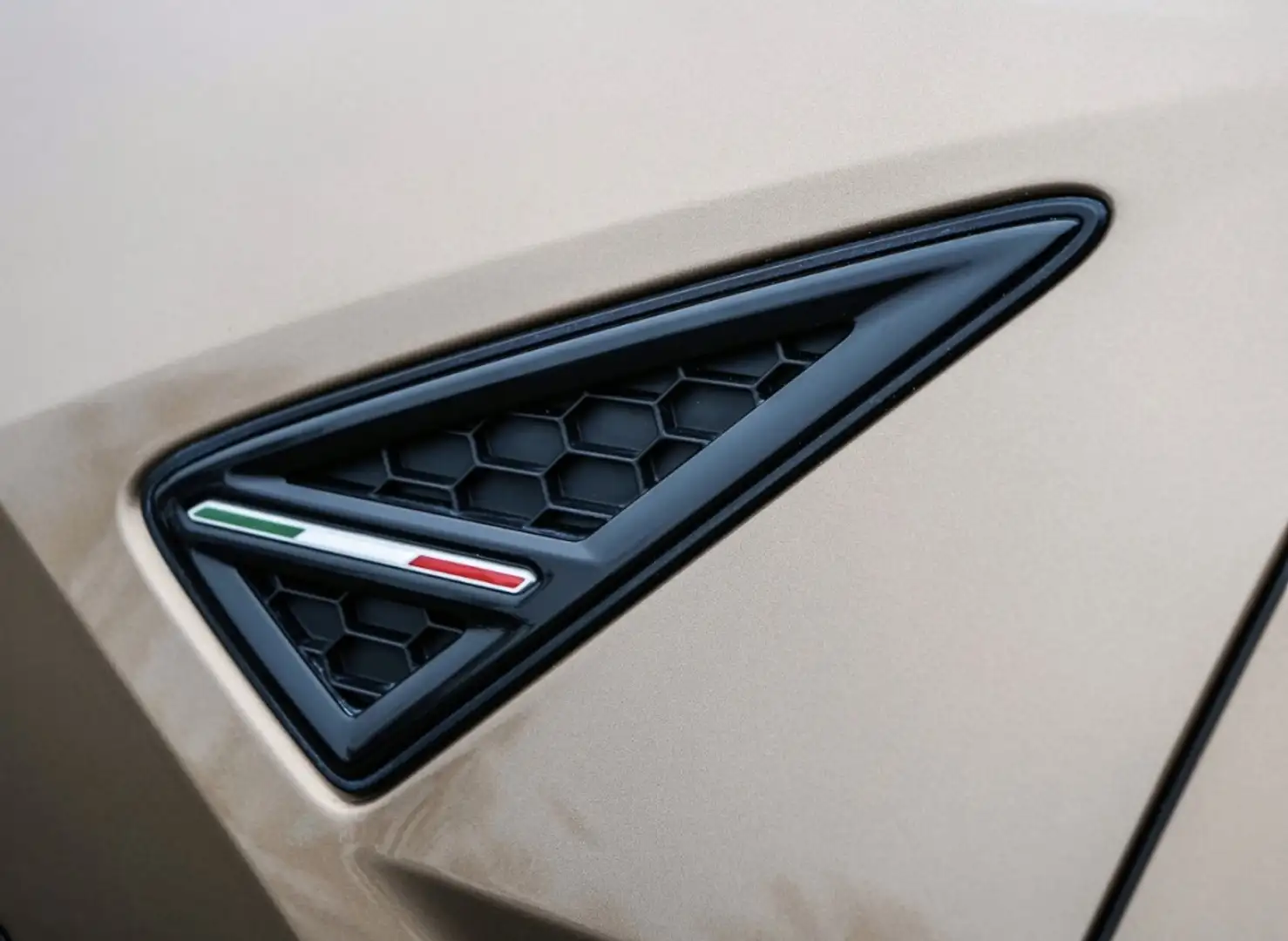 Lamborghini Urus 4.0 V8 Aut. Maro - 2