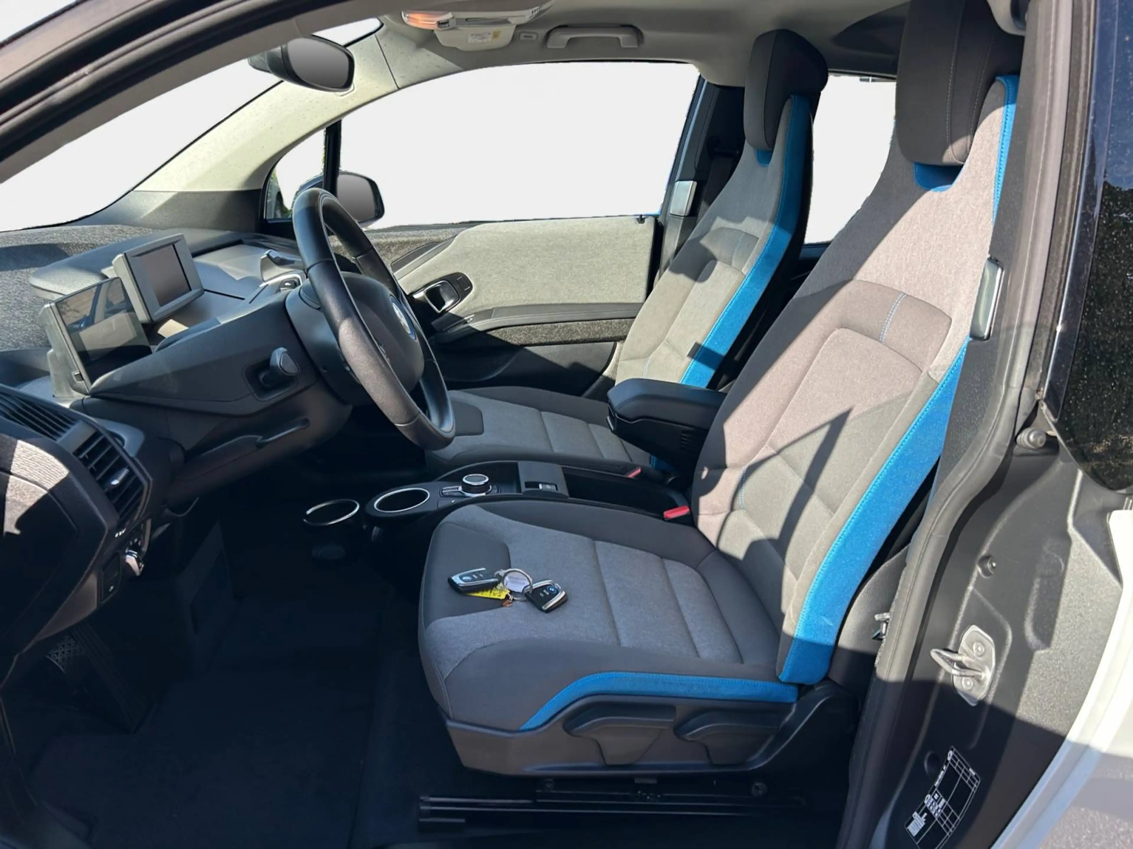 BMW i3 Basis — photo 10