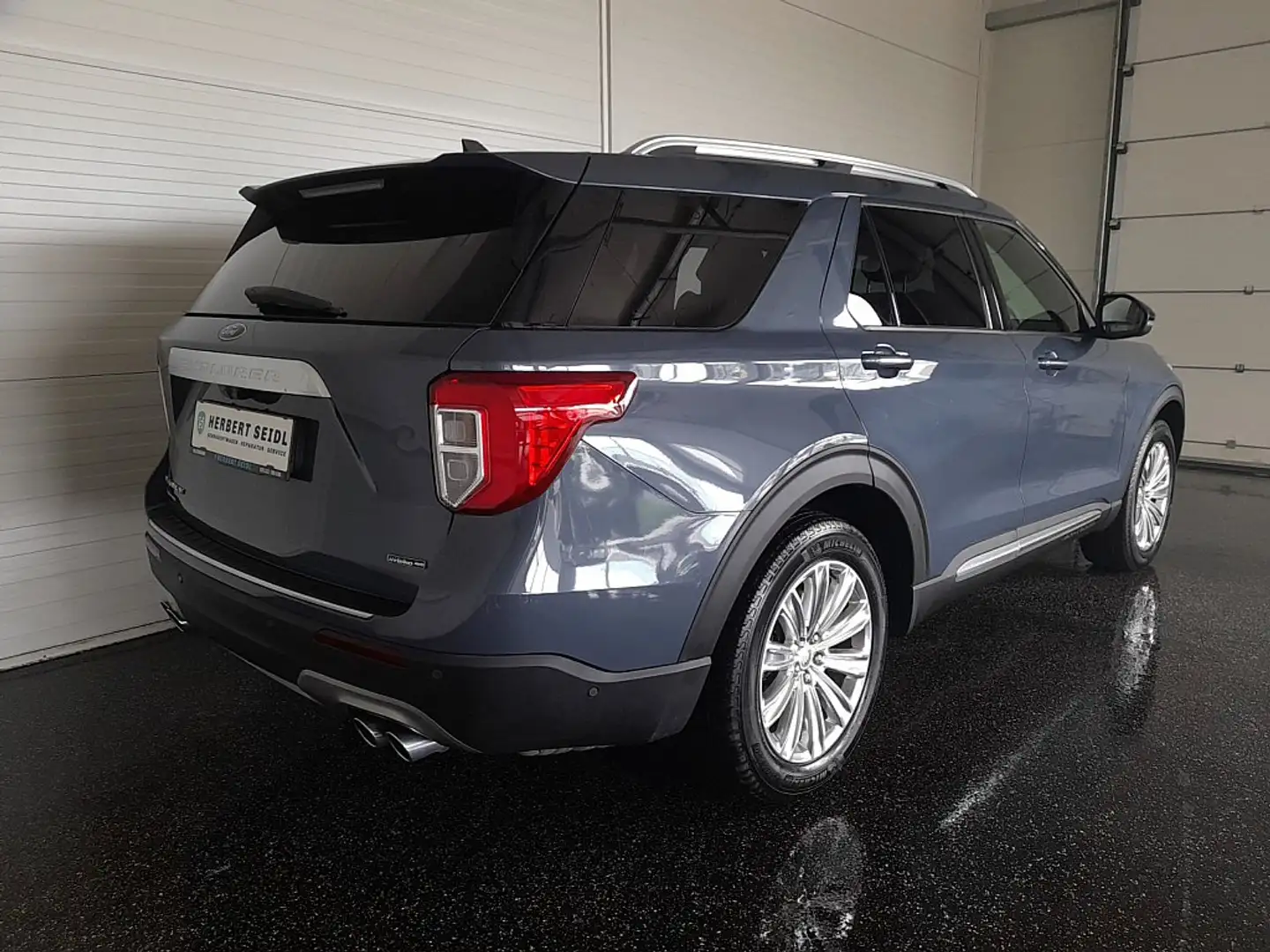 Ford Explorer PLATINUM 3,0 EcoBoost 4x4 PHEV Aut. *7-SITZER /... Albastru - 2