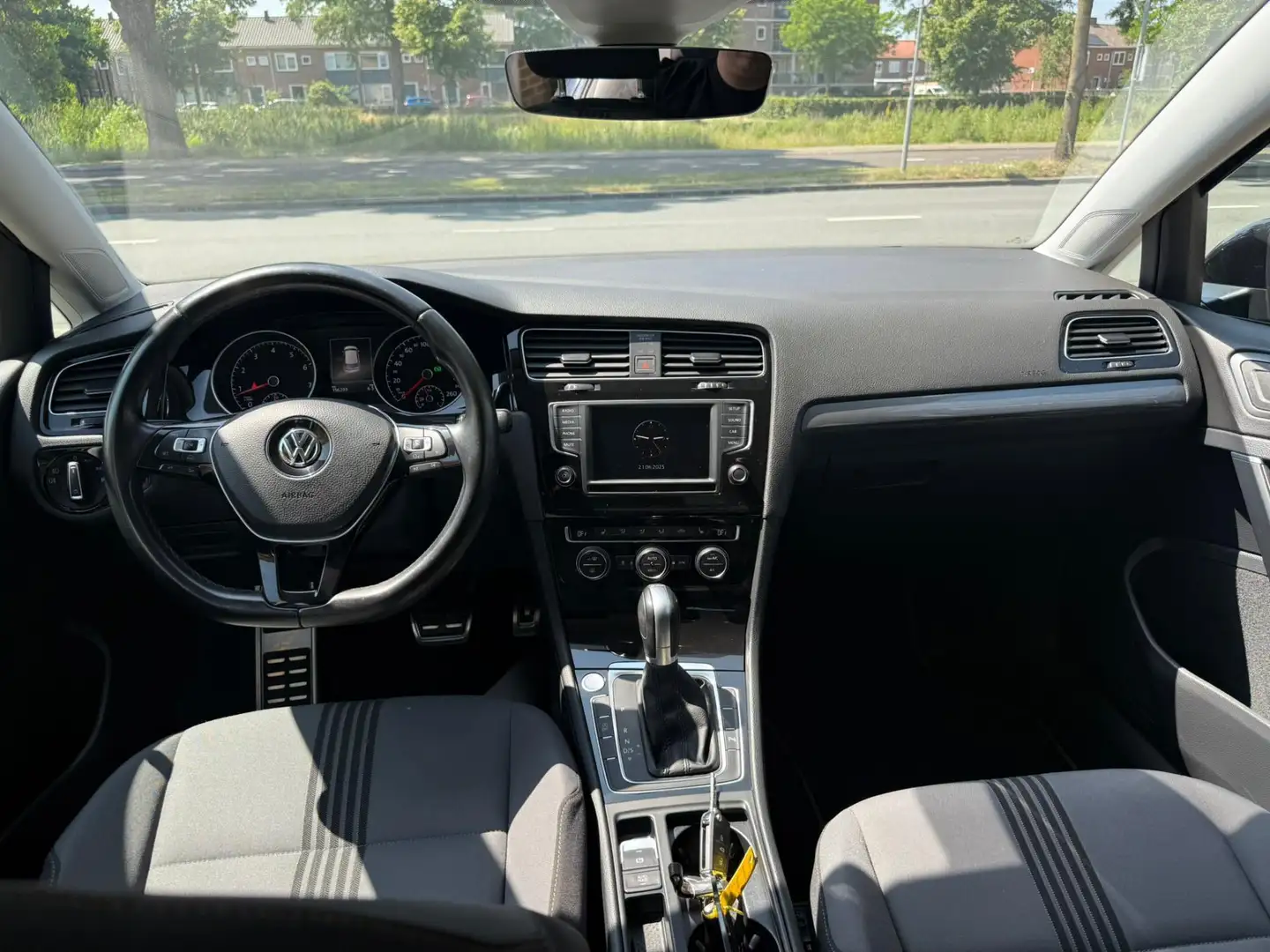 Volkswagen Golf 1.4 TSI Lim. Allstar Airco|PDC|LMV|APK|Stoel verw. Zwart - 2