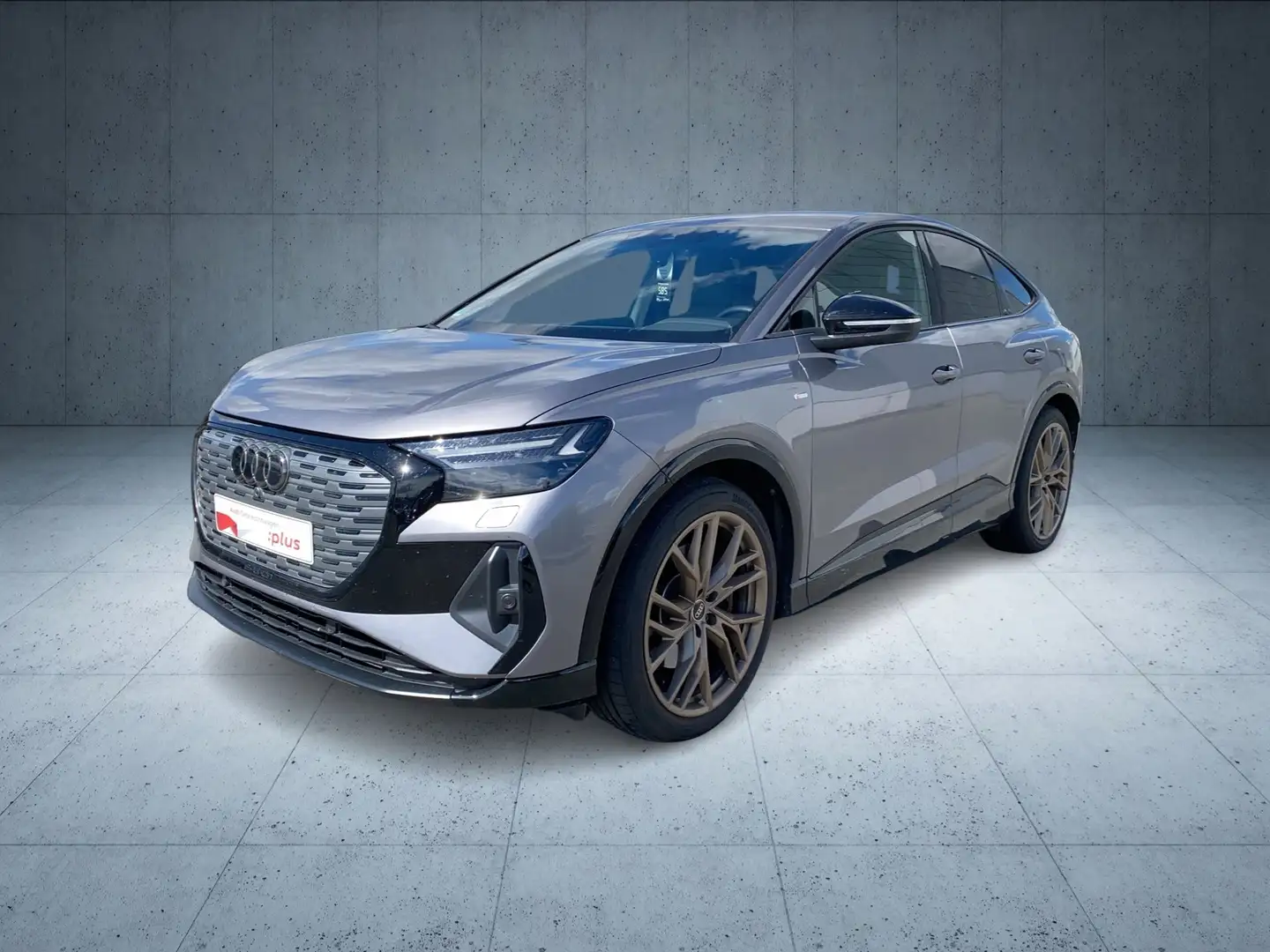 Audi Q4 e-tron Q4 Sportback e-tron 40 Matrix AHK 21` Grau - 2