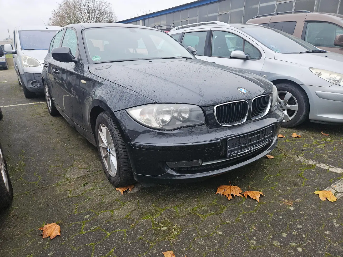 BMW 116 1er (5-Türer) 116i Schwarz - 1