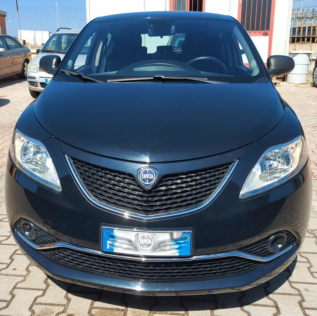 Lancia Ypsilon Ypsilon 1.3 mjt Schwarz - 2
