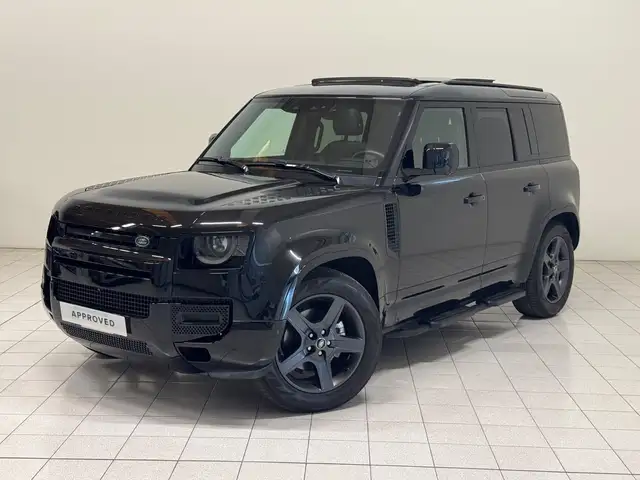 Land Rover Defender main image