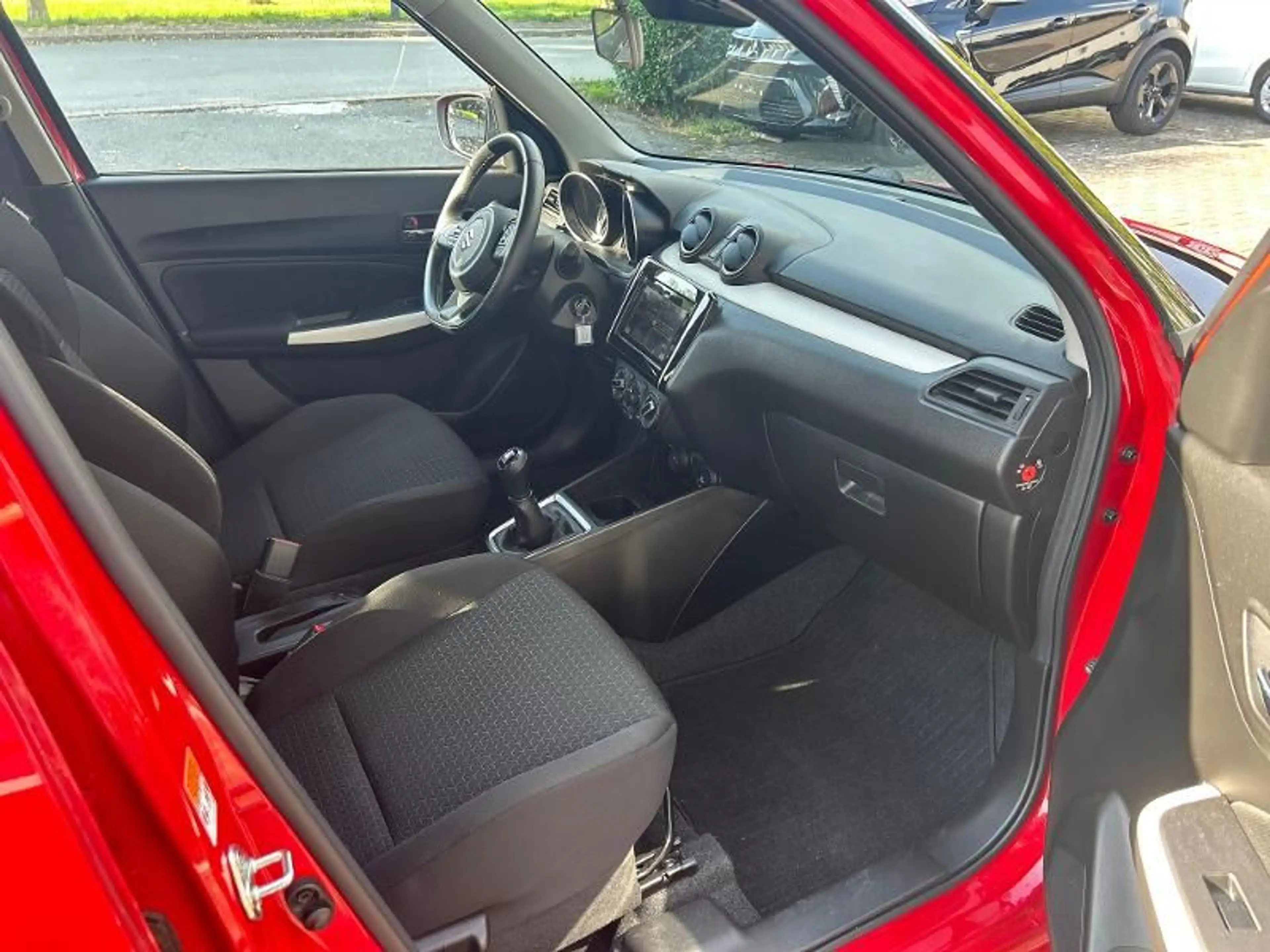 Suzuki Swift SWIFT HYBRID 1.2 Comfort 5MT *Kundenvermittlung* — photo 9