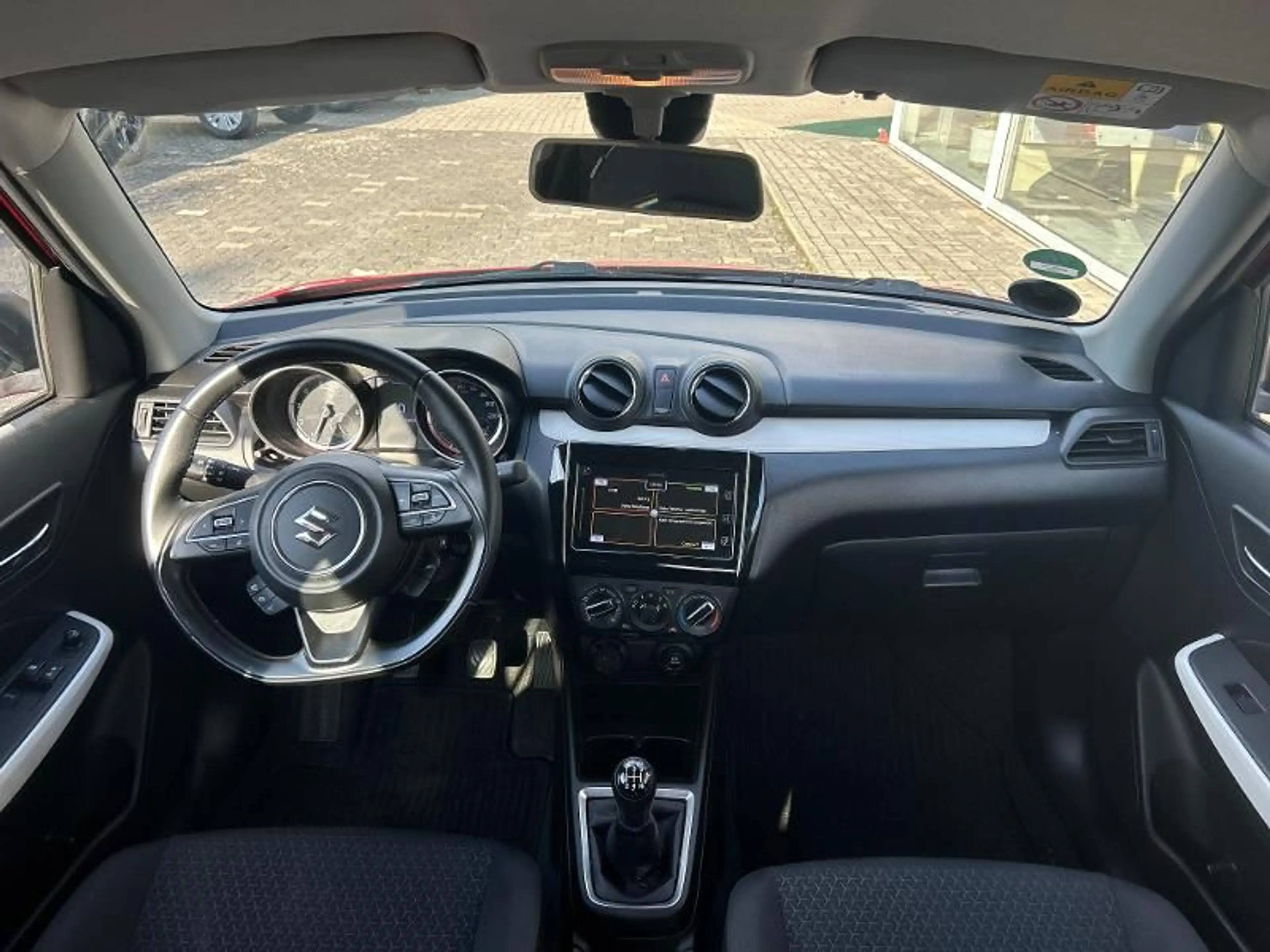 Suzuki Swift SWIFT HYBRID 1.2 Comfort 5MT *Kundenvermittlung* — photo 11