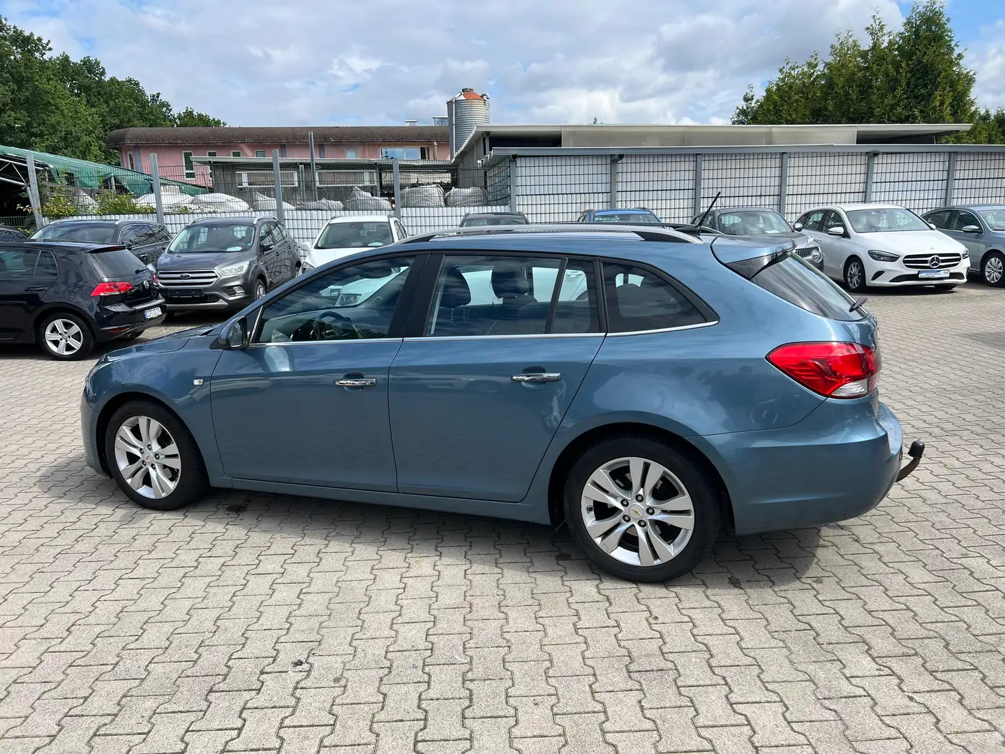 Chevrolet Cruze Kombi 2.0 Diesel LTZ *AHK *RFK Blauw - 2