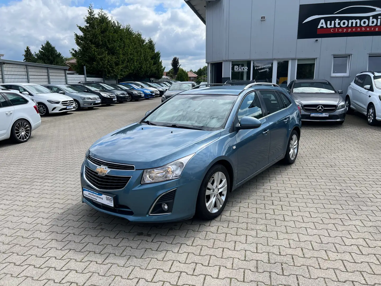Chevrolet Cruze Kombi 2.0 Diesel LTZ *AHK *RFK Blauw - 1