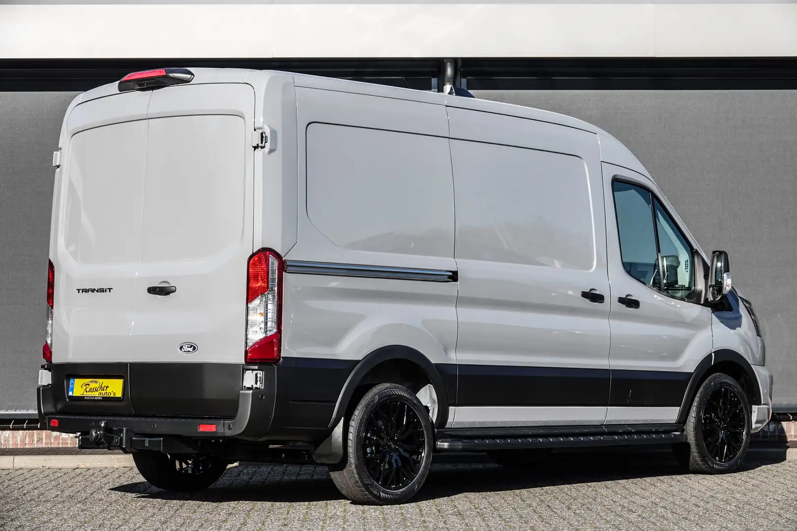 Ford Transit L2H2 | 130Pk A8 Aut. | Raptor Edition | 2x Schuifd Grijs - 2