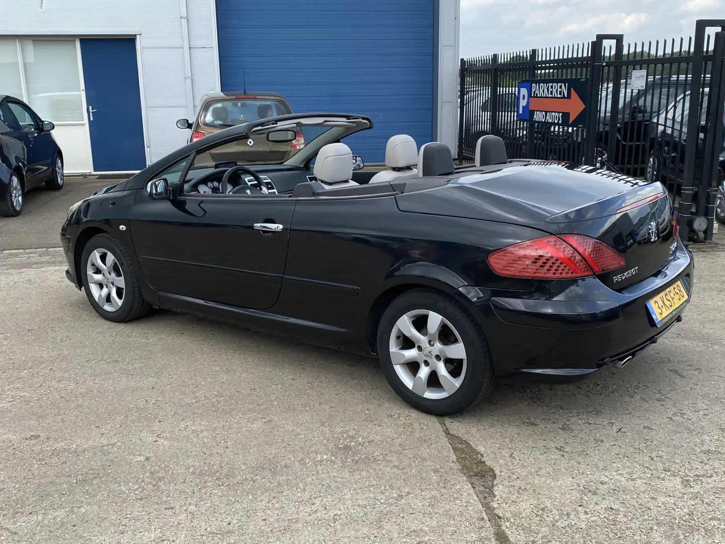 Peugeot 307 CC 2.0-16V AUTOMAAT CABRIOLET, AIRCO(CLIMA) IJSKOU Zwart - 2