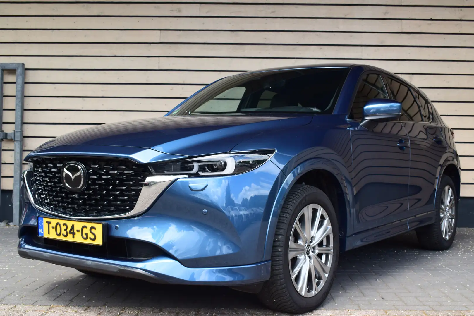 Mazda CX-5 2.0 e-SkyActiv-G M Hybrid 165 Takumi - All season Blauw - 2