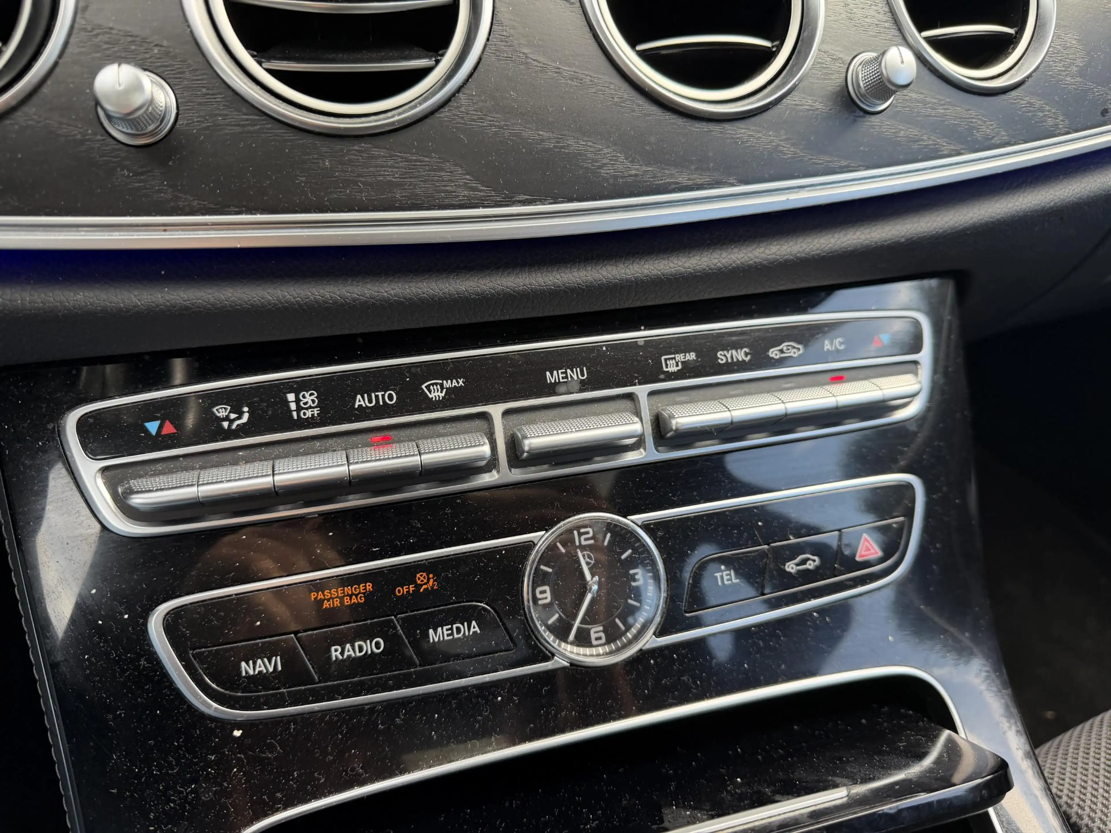 Mercedes-Benz E 220 d Lease Edition | Panoramadak | Burmester | Camera — photo 18