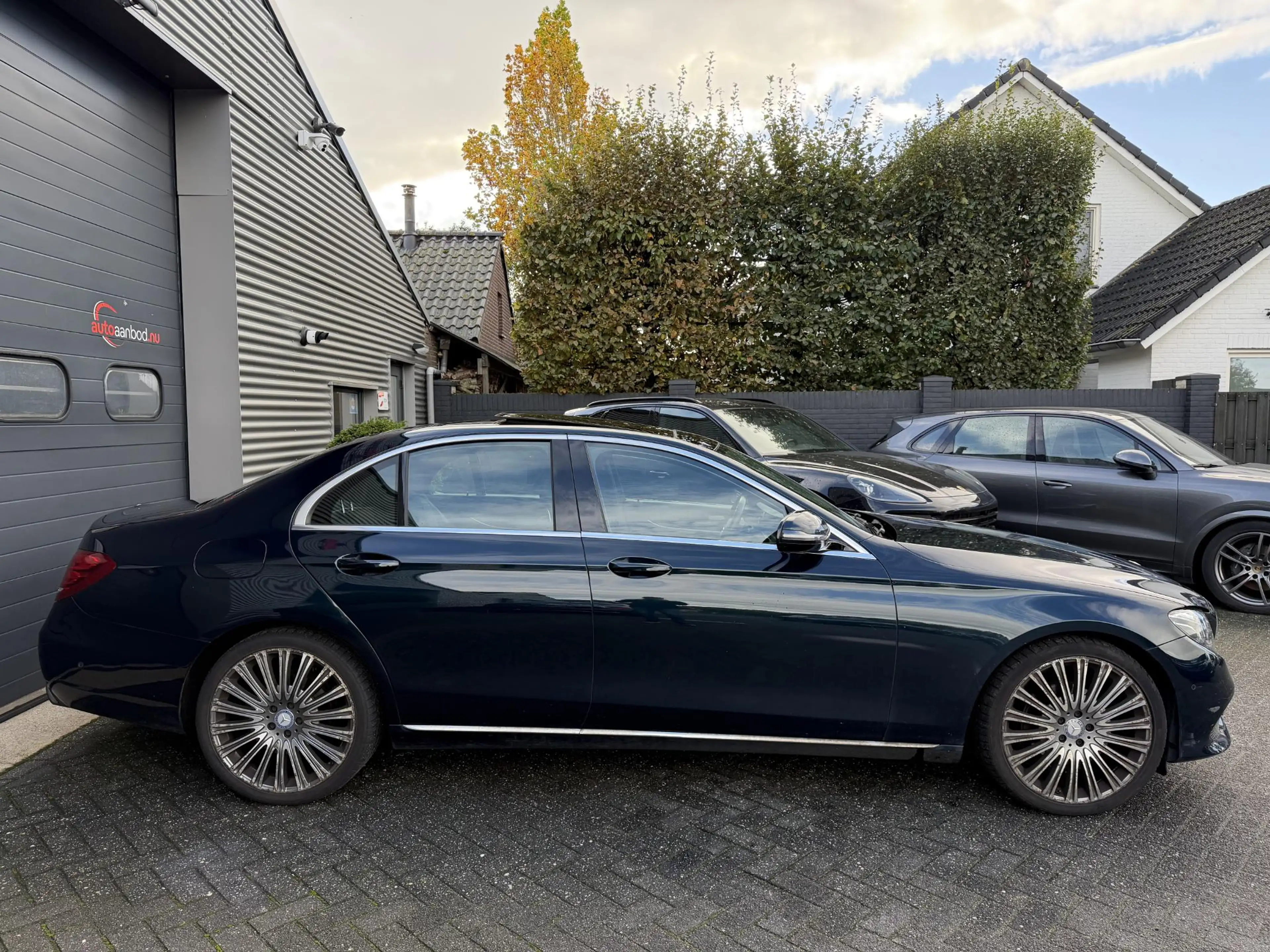 Mercedes-Benz E 220 d Lease Edition | Panoramadak | Burmester | Camera — photo 3