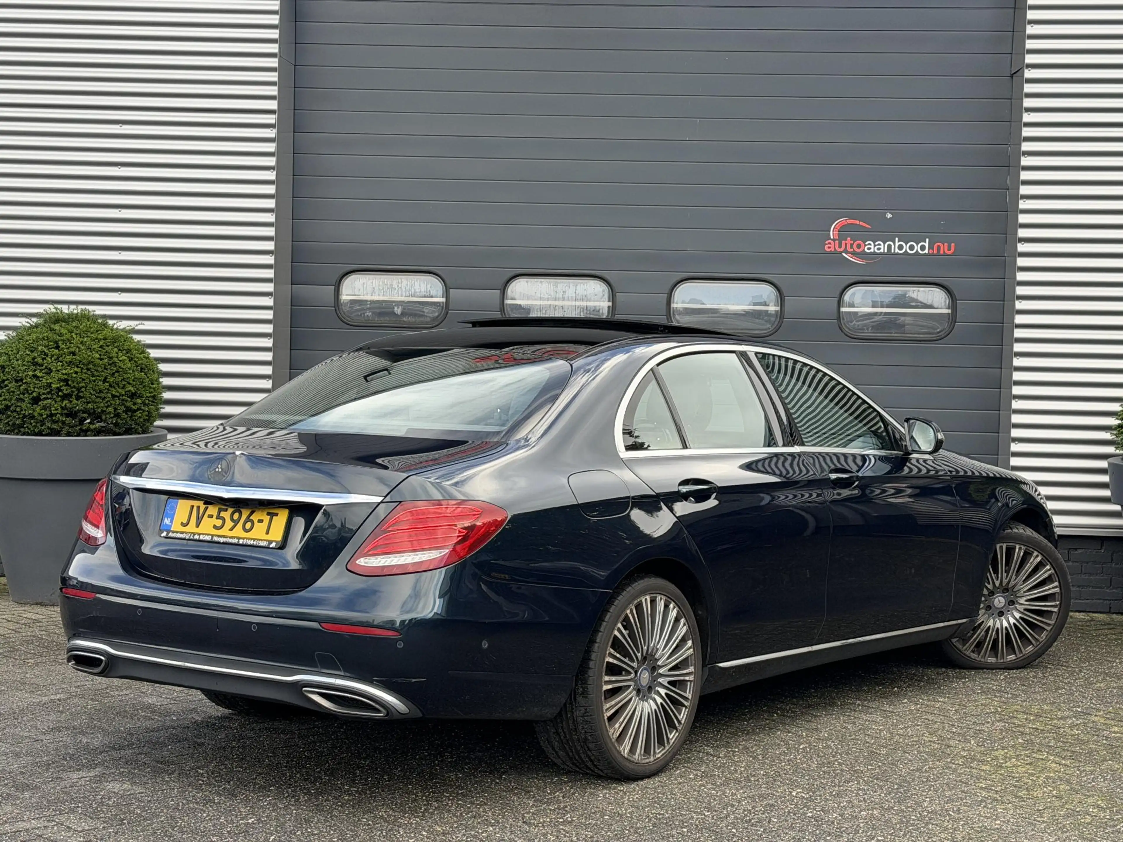 Mercedes-Benz E 220 d Lease Edition | Panoramadak | Burmester | Camera — photo 2