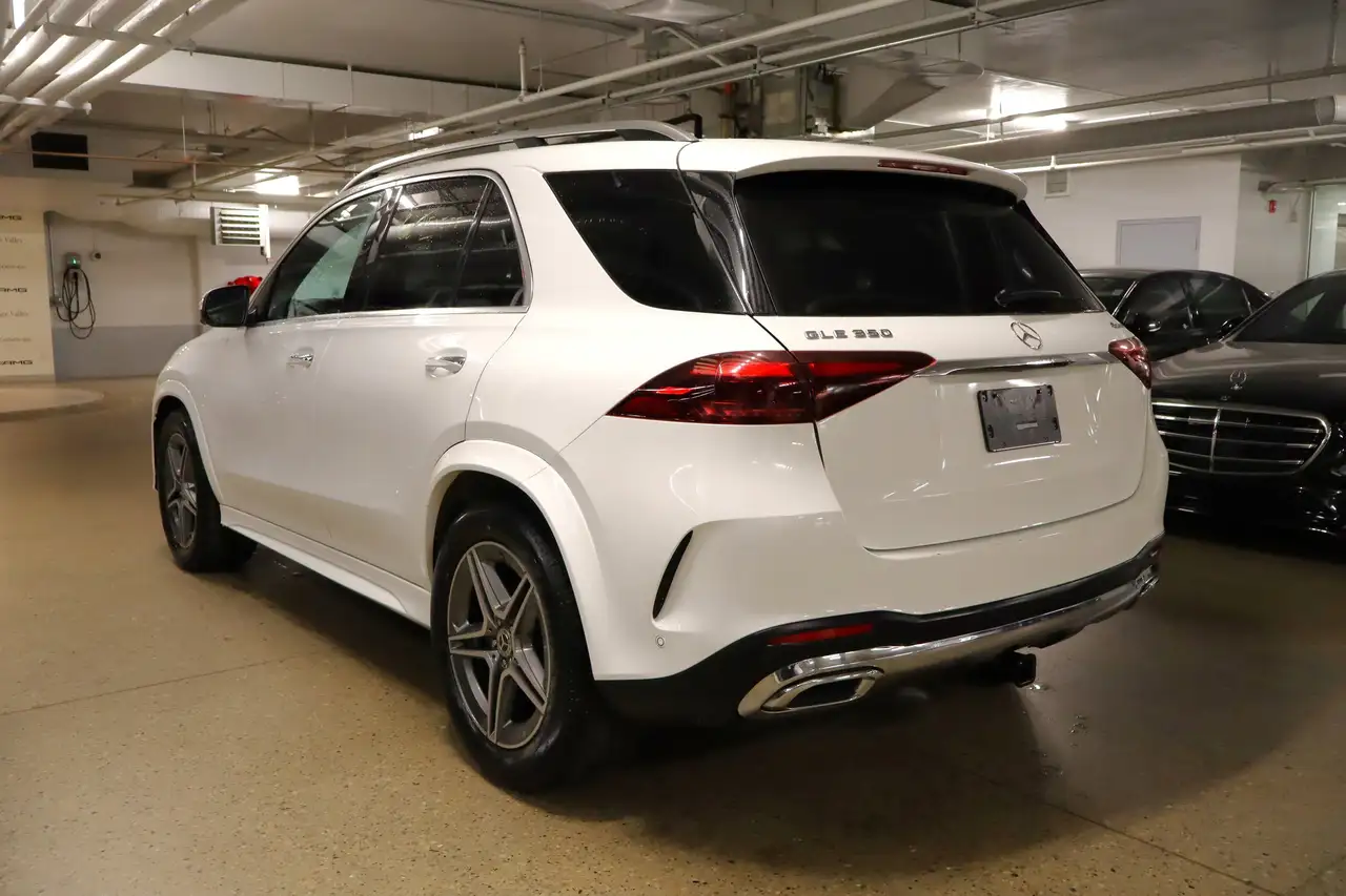 Mercedes-Benz GLE снимка Mercedes-Benz GLE