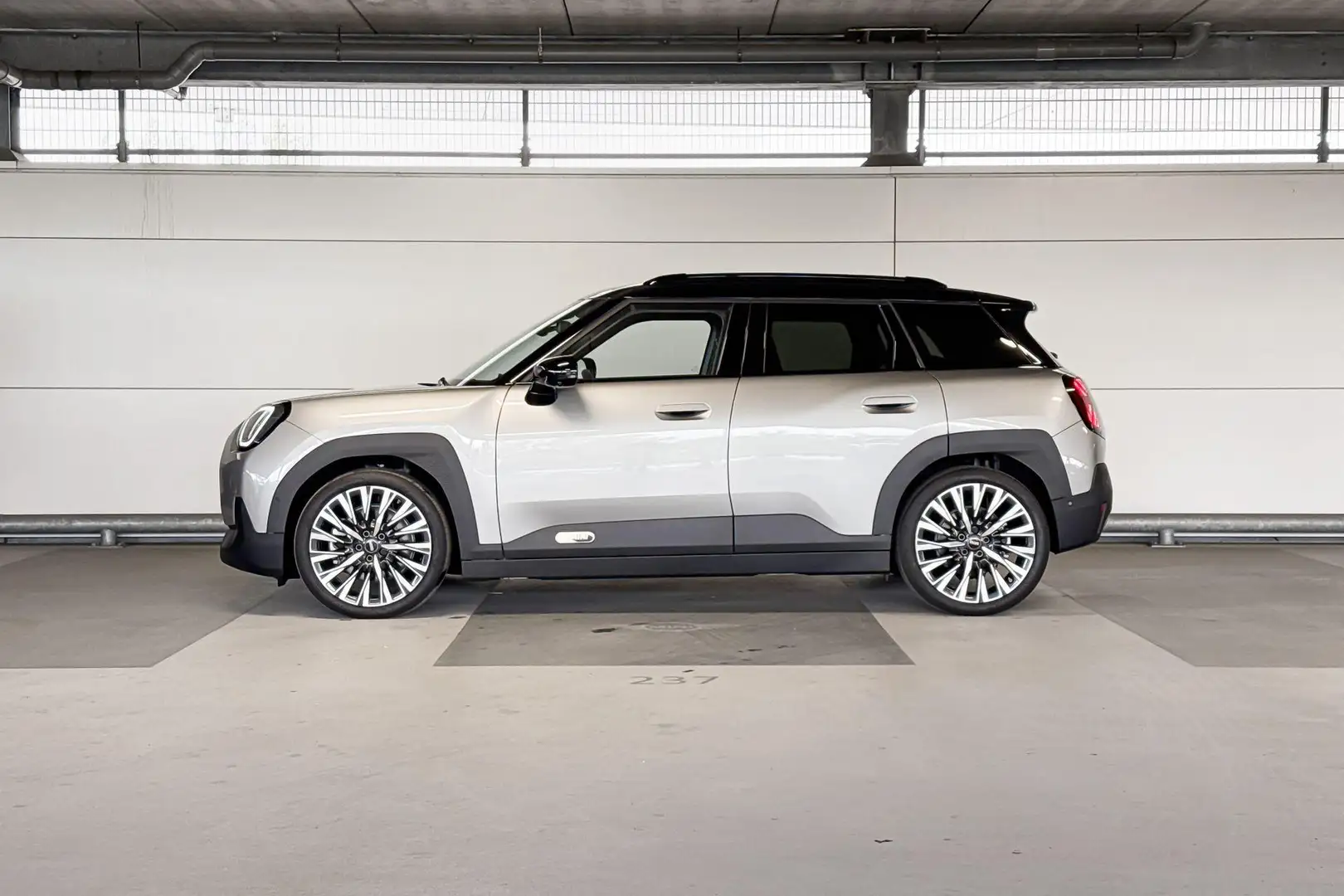 MINI Aceman SE Favoured XL Grigio - 2