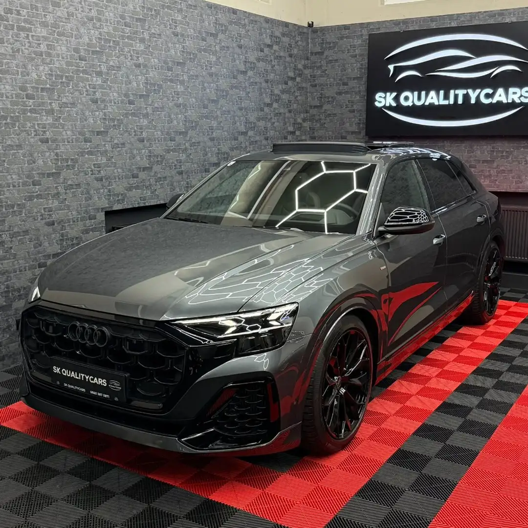 Audi Q8 55 3.0 TFSI e quattro VOLLAUSSTATTUNG Grau - 2