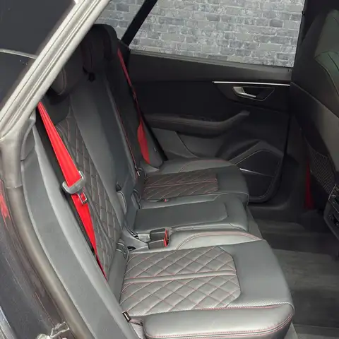 Audi Q8 55 3.0 TFSI e quattro VOLLAUSSTATTUNG Ansicht 34